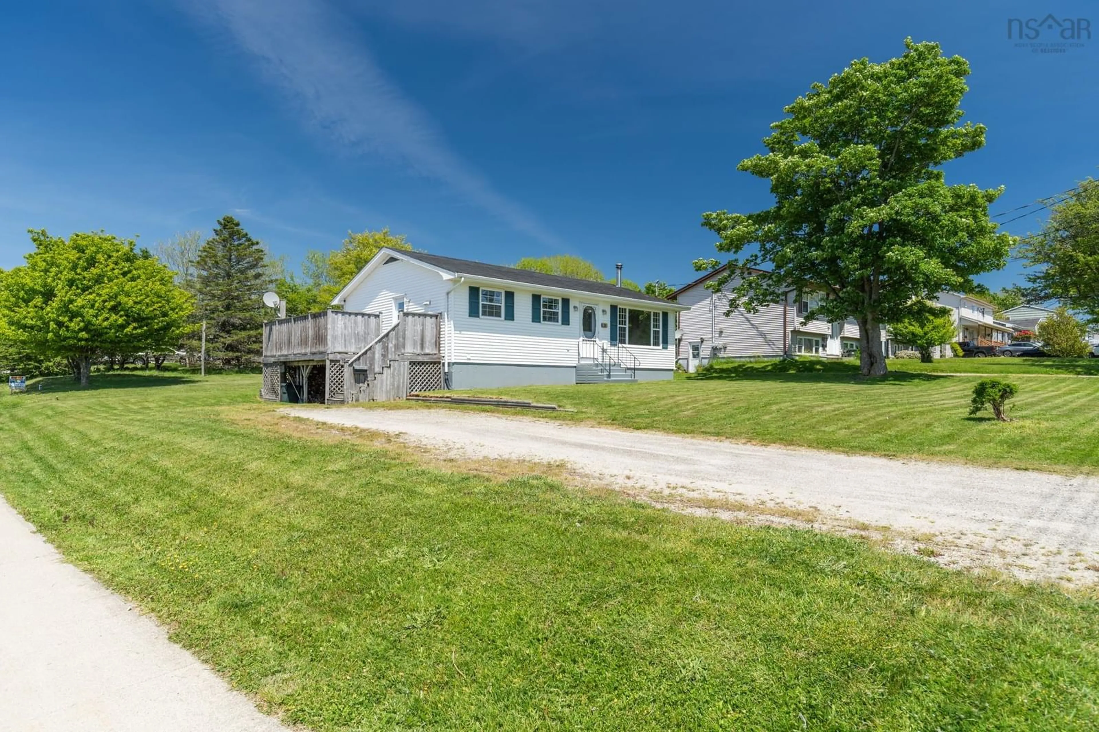 A pic from outside/outdoor area/front of a property/back of a property/a pic from drone, street for 38 Hibernia St, Yarmouth Nova Scotia B5A 2M6