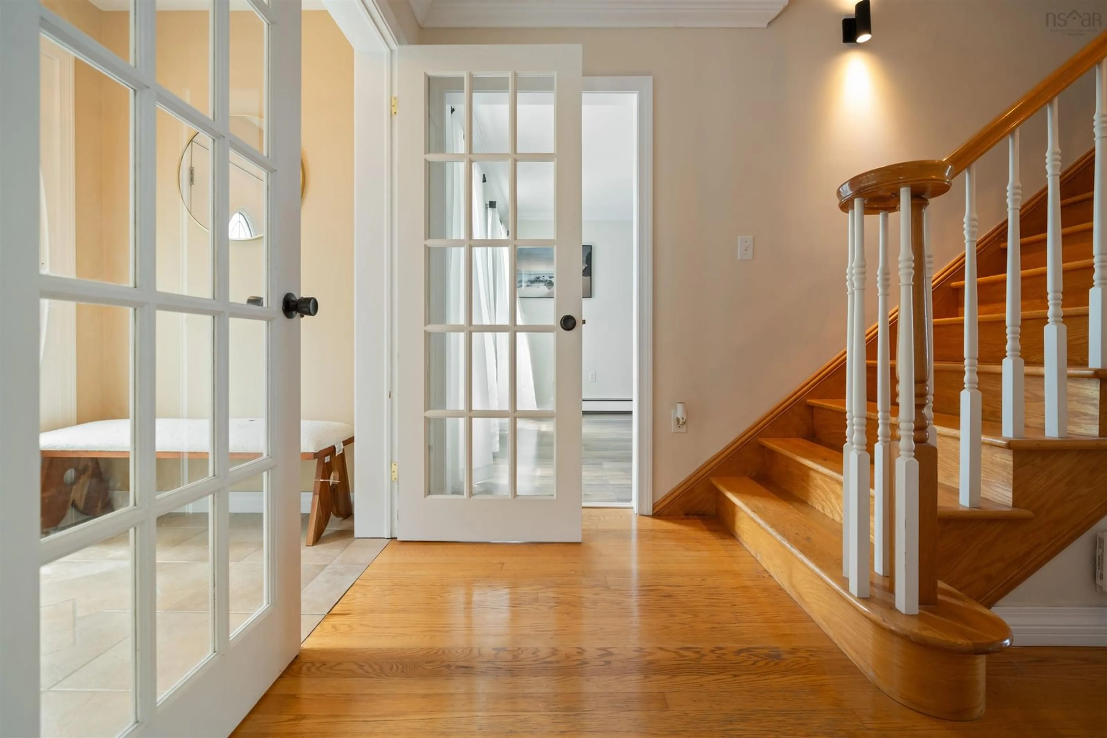 Indoor entryway for 320 Mountain Rd, New Glasgow Nova Scotia B2H 5W1