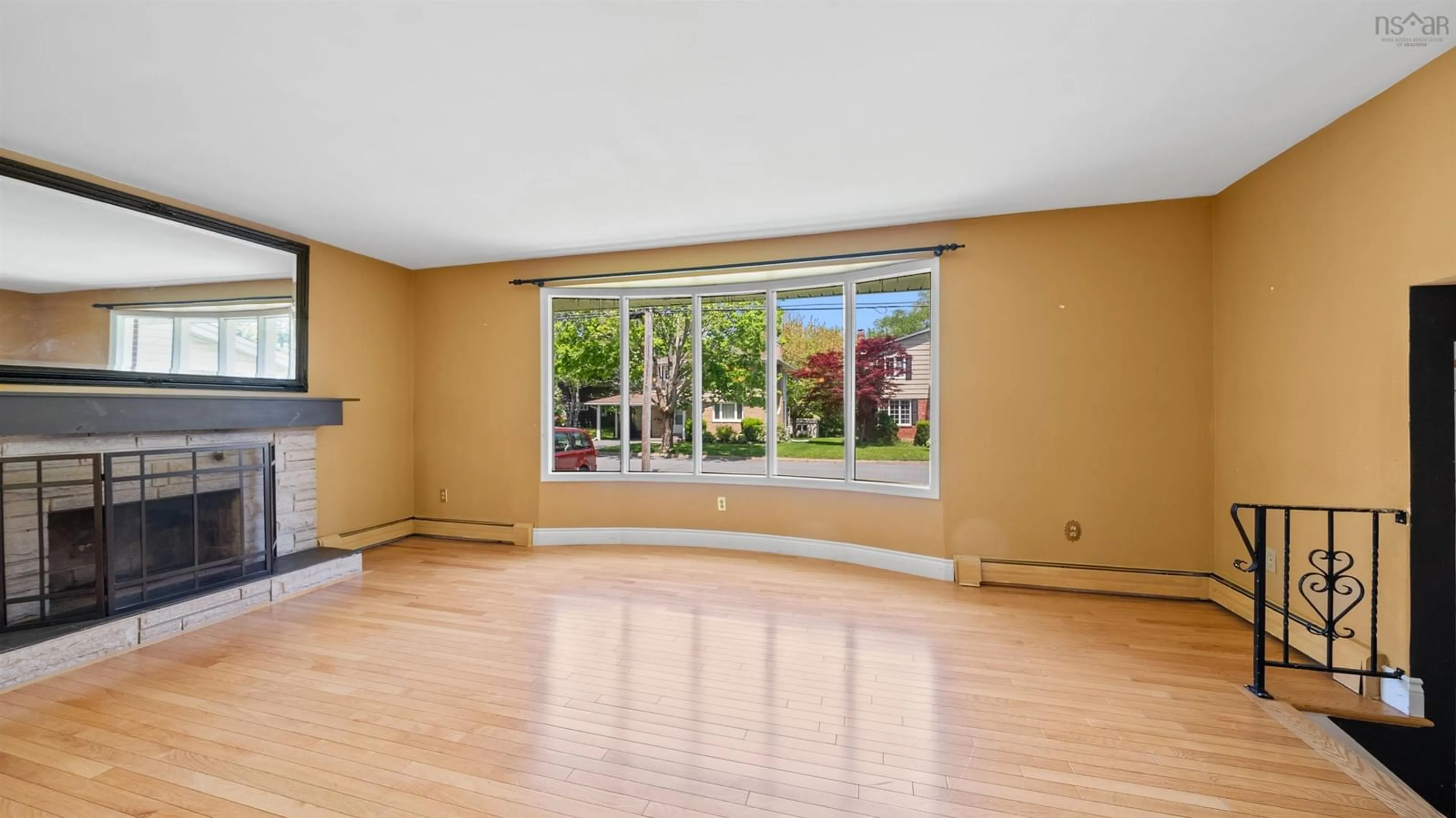 A pic of a room for 13 Guy St, Dartmouth Nova Scotia B3A 2P4