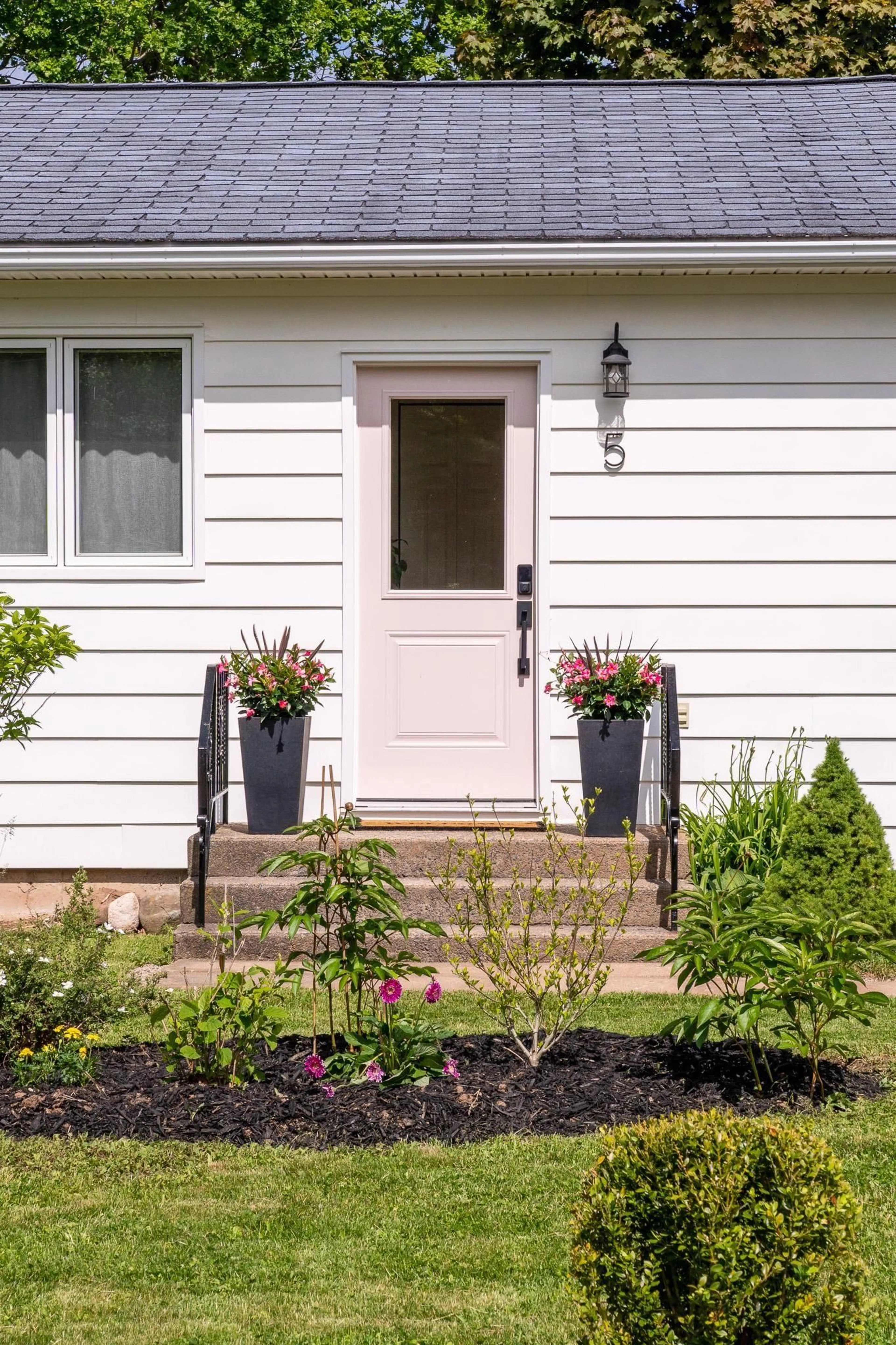 Home with vinyl exterior material, street for 5 Grandview Dr, Wolfville Nova Scotia B4P 1W5