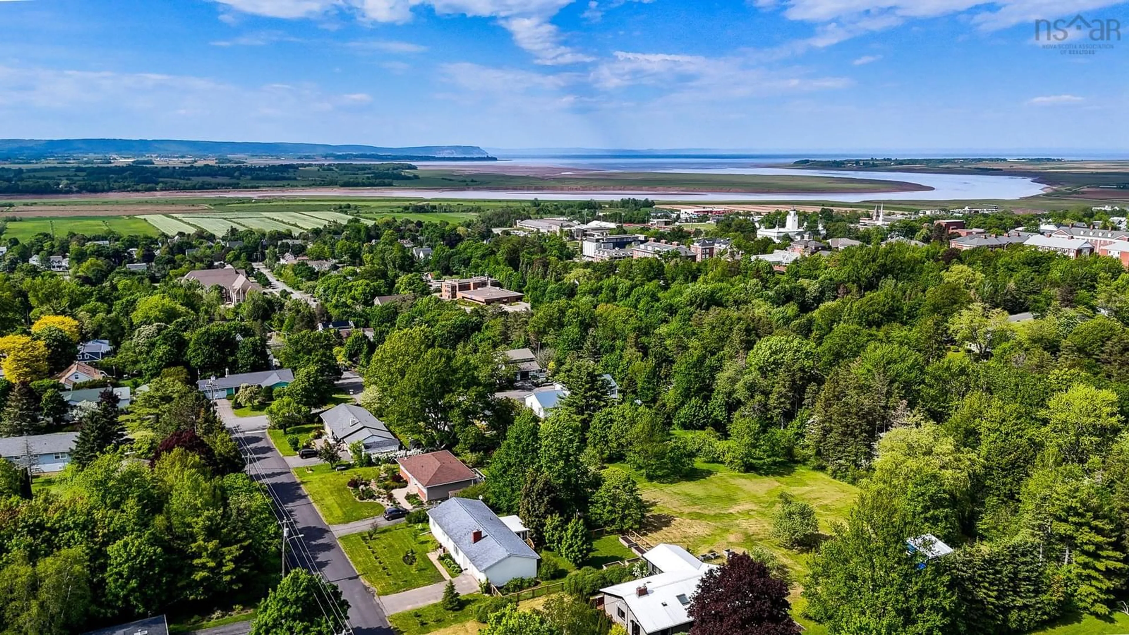 A pic from outside/outdoor area/front of a property/back of a property/a pic from drone, water/lake/river/ocean view for 5 Grandview Dr, Wolfville Nova Scotia B4P 1W5