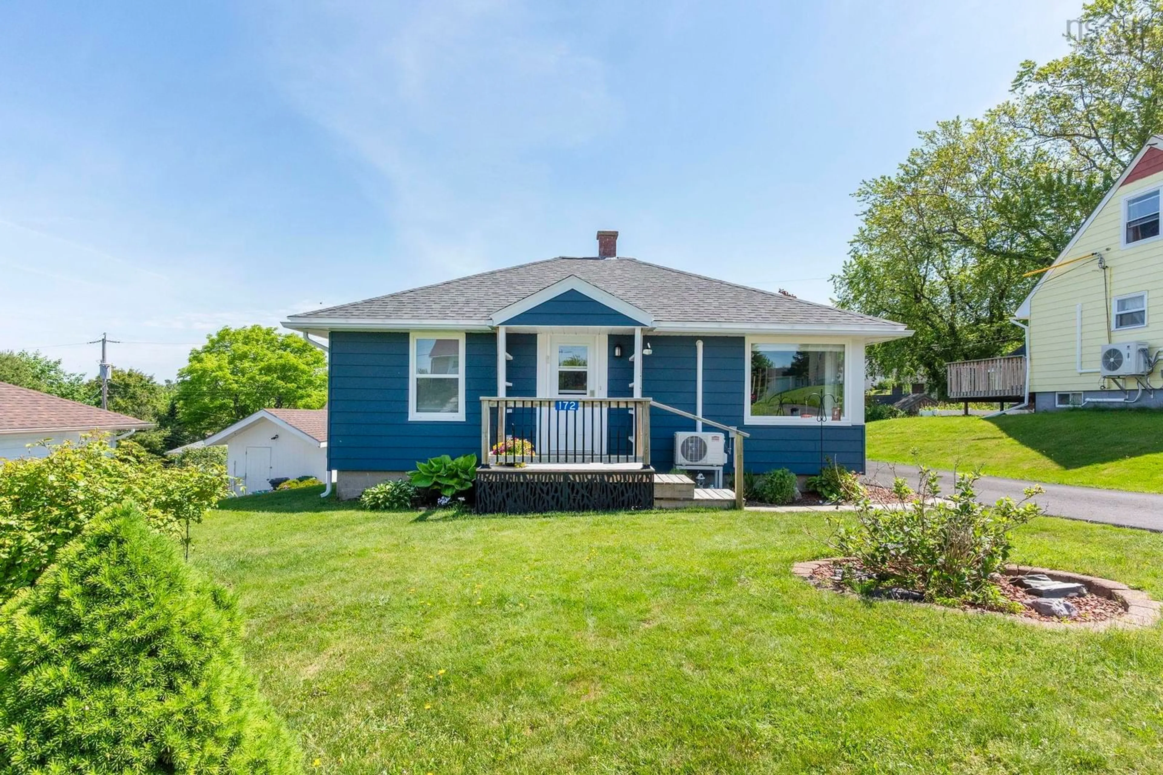 Home with vinyl exterior material, street for 172 Spritsail Rd, Cornwallis Nova Scotia B0S 1H0