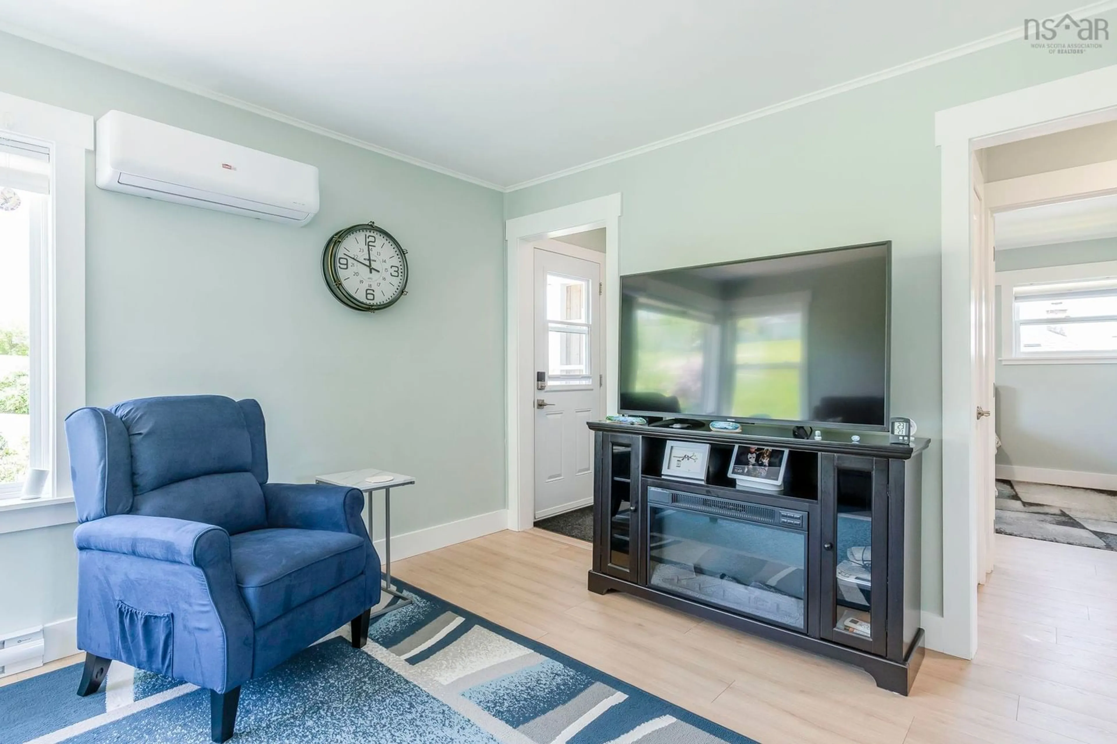 Living room with furniture, unknown for 172 Spritsail Rd, Cornwallis Nova Scotia B0S 1H0