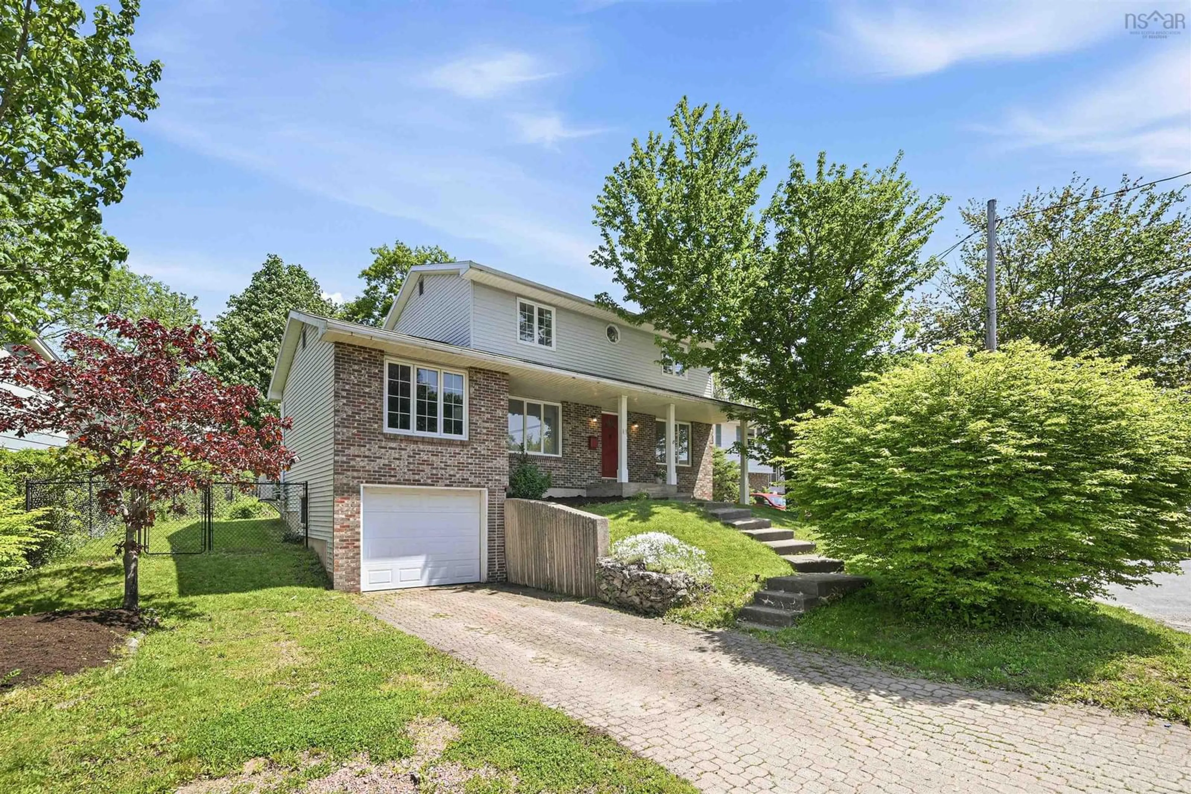 Unknown for 2 Berkley Brae, Dartmouth Nova Scotia B2Y 4G6