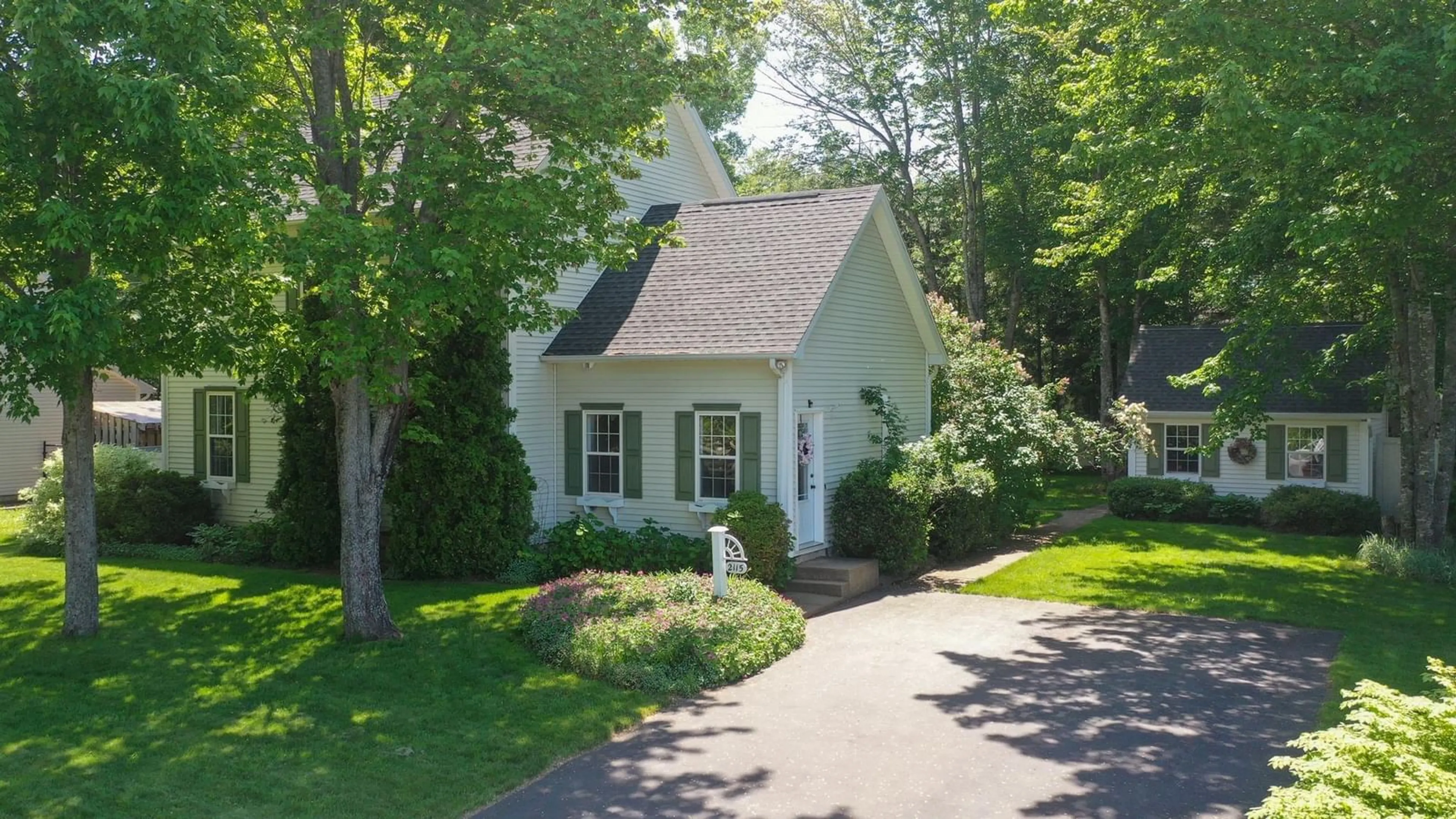 Unknown for 2115 Langille Dr, Coldbrook Nova Scotia B4R 1C3