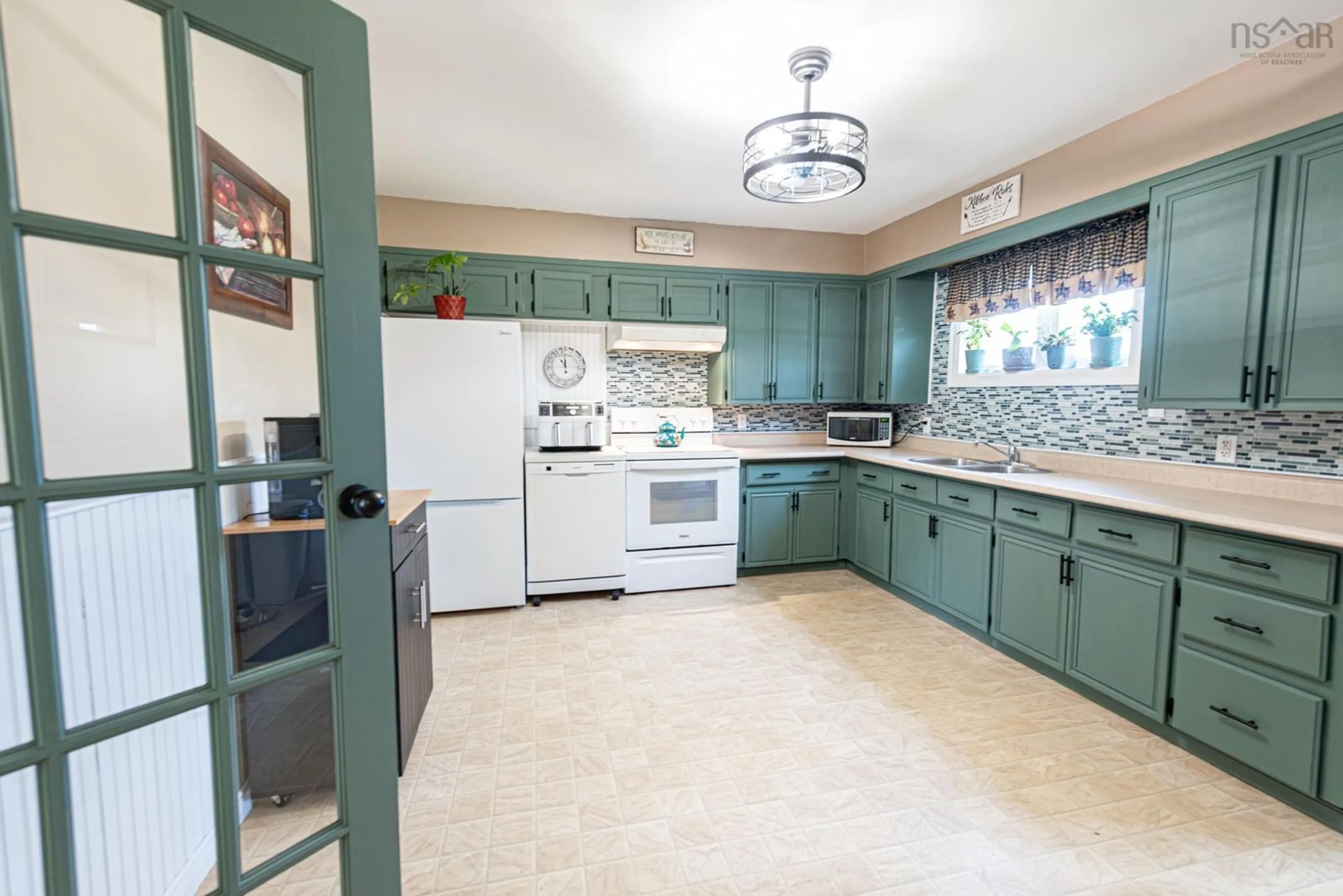 Standard kitchen, ceramic/tile floor for 378 Maclellans Brook Rd, Plymouth Nova Scotia B2H 5C5