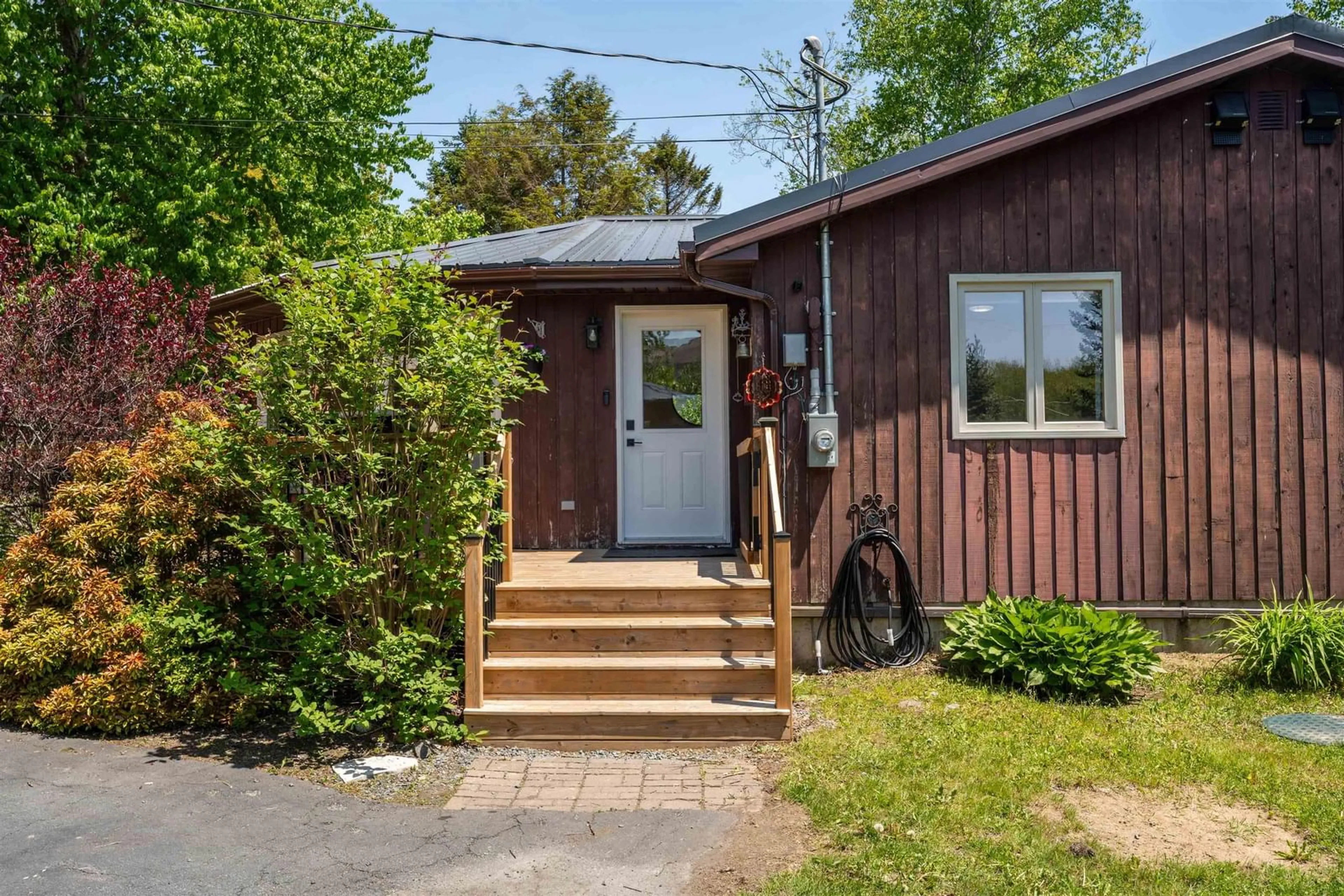 Shed for 3034 Highway 7, Lake Echo Nova Scotia B3E 1A8