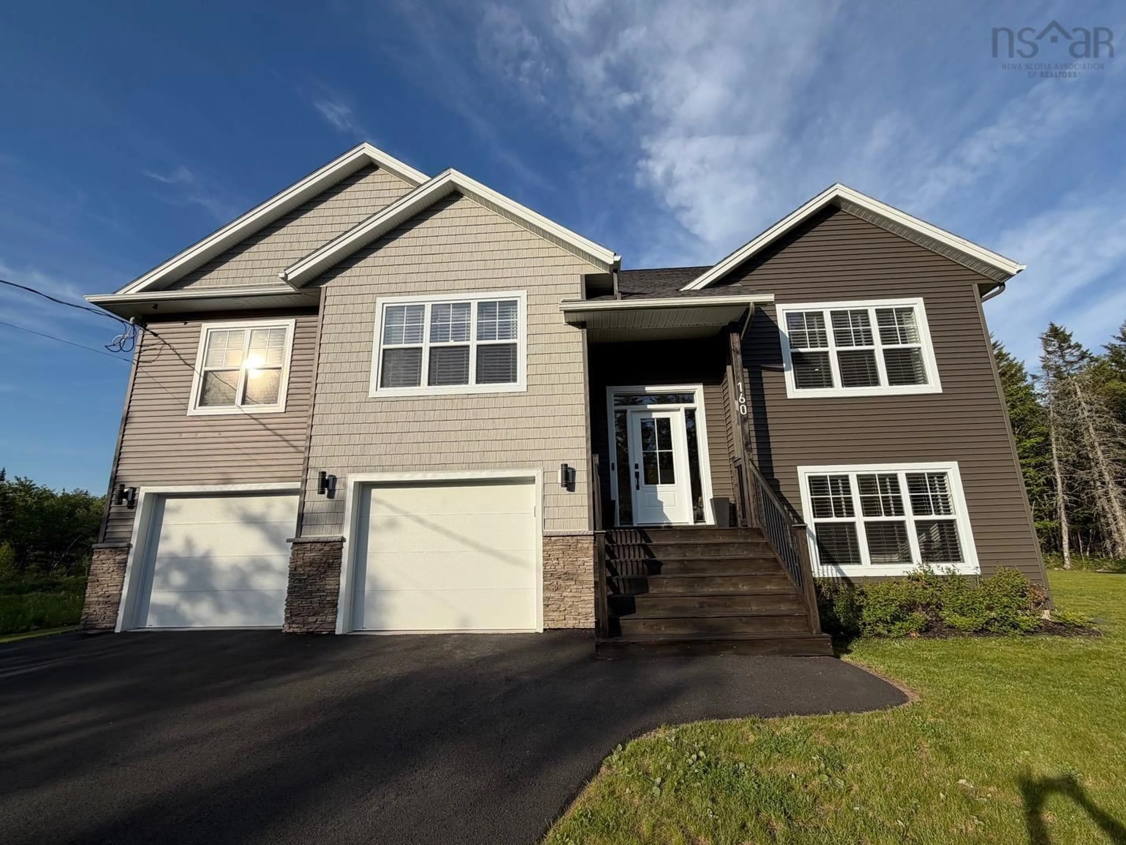 Home with vinyl exterior material, street for 160 Morning Breeze Dr, Mount Uniacke Nova Scotia B0N 1Z0