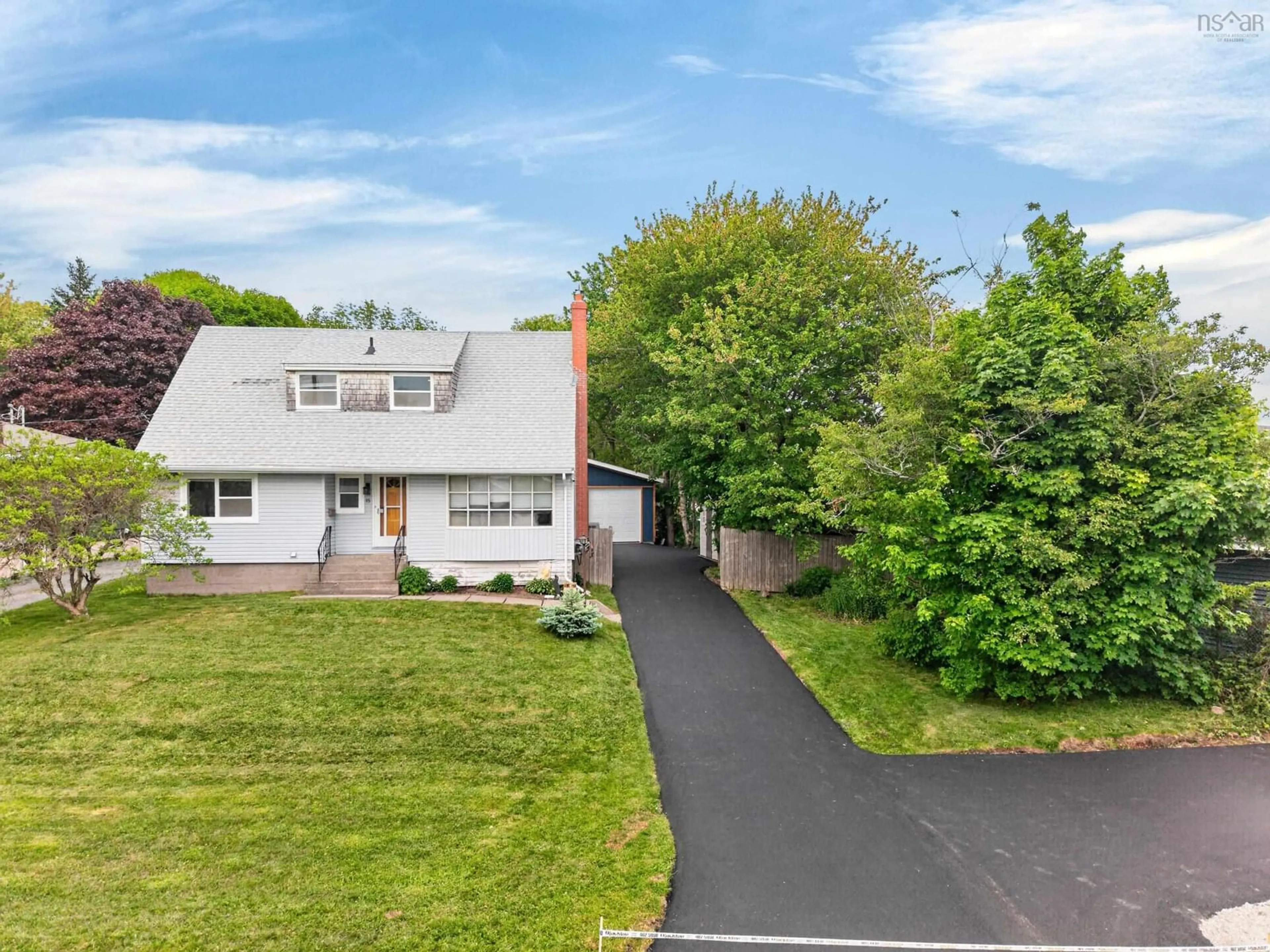 A pic from outside/outdoor area/front of a property/back of a property/a pic from drone, street for 15 Hilltop Terr, Dartmouth Nova Scotia B2Y 3T2