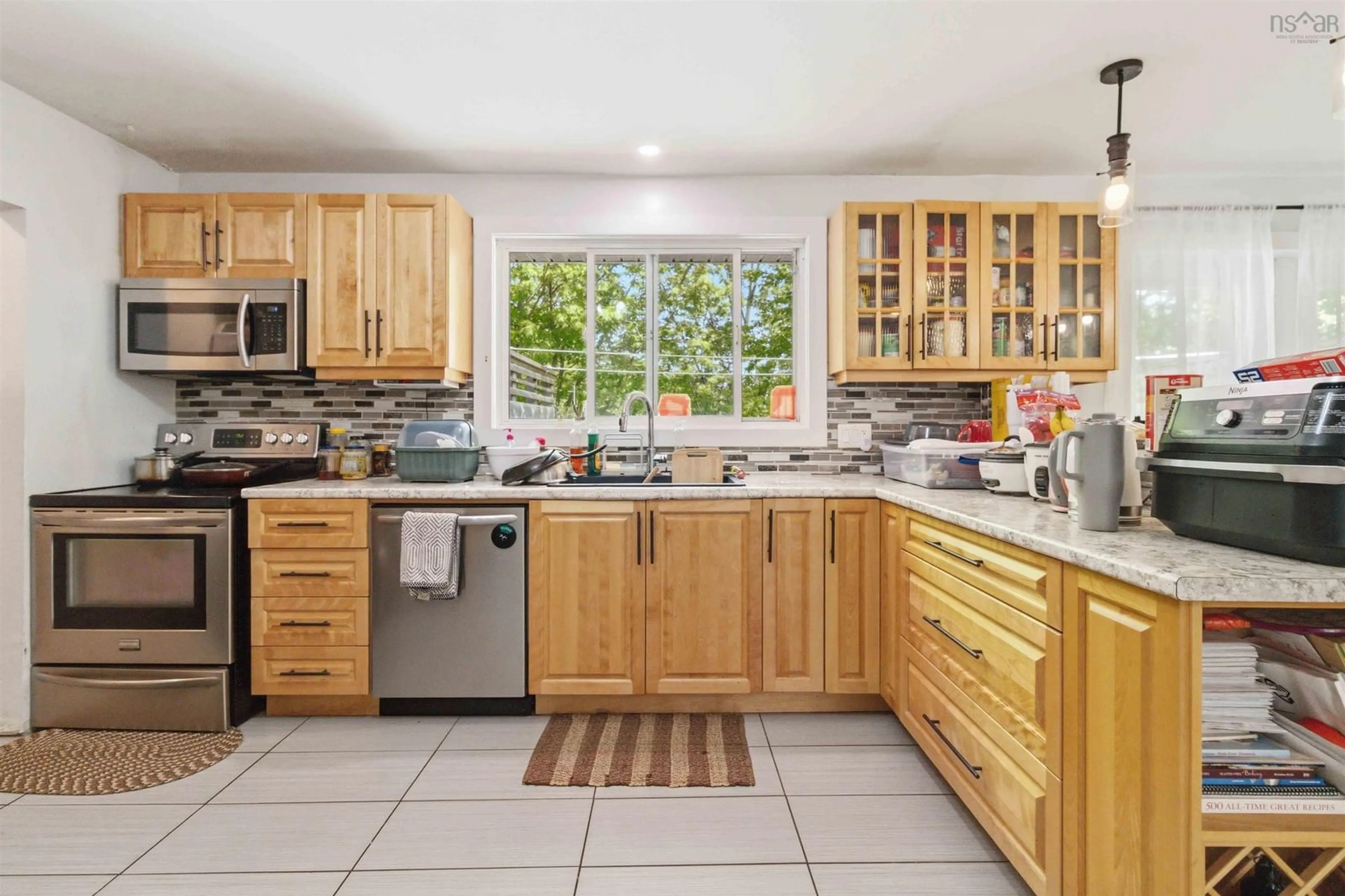 Standard kitchen, ceramic/tile floor for 123 Evans Avenue, Fairview Nova Scotia B3M 1C8