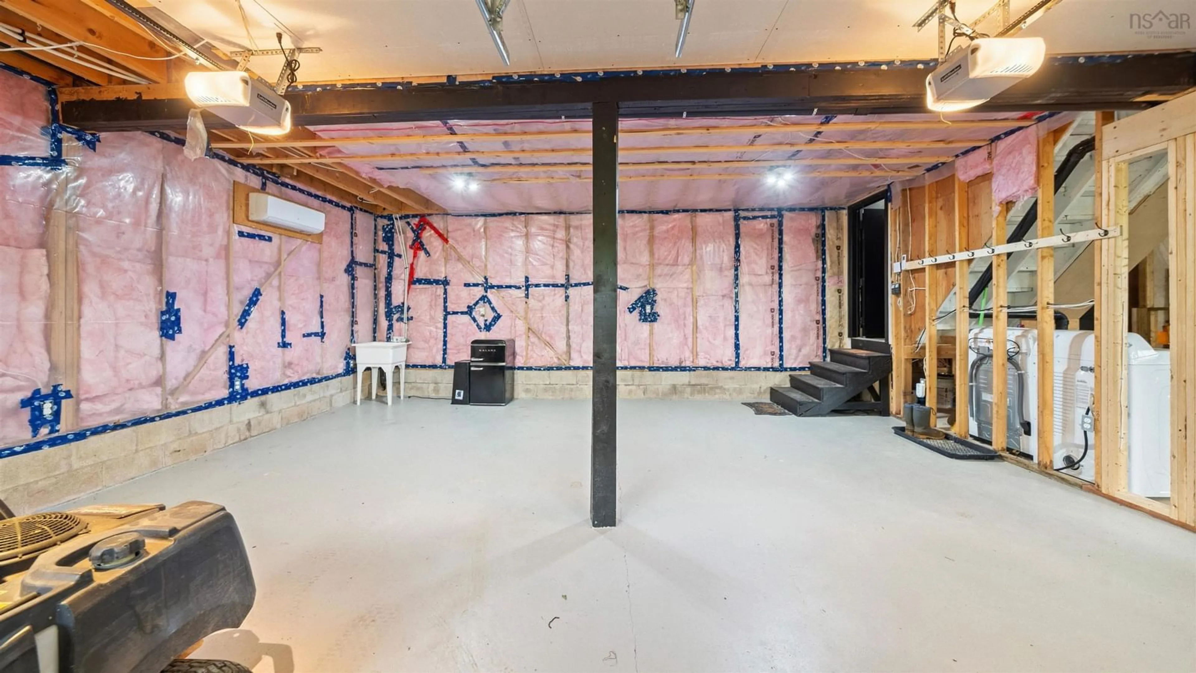 Indoor garage for 95 Forest Glade Rd, Forest Glade Nova Scotia B0P 1R0