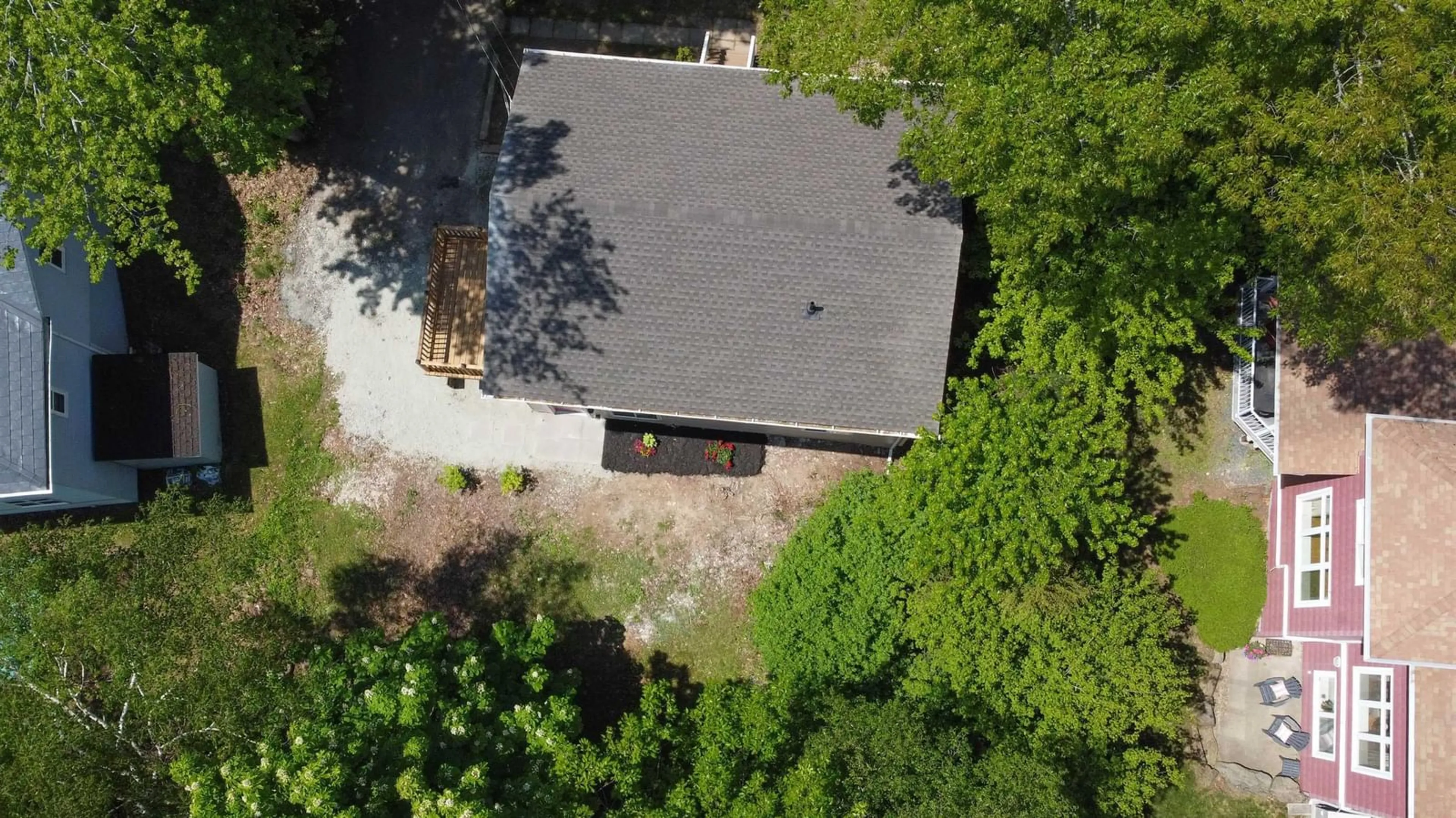 A pic from outside/outdoor area/front of a property/back of a property/a pic from drone, building for 29 Joyce Ave, Halifax Nova Scotia B3P 1W7