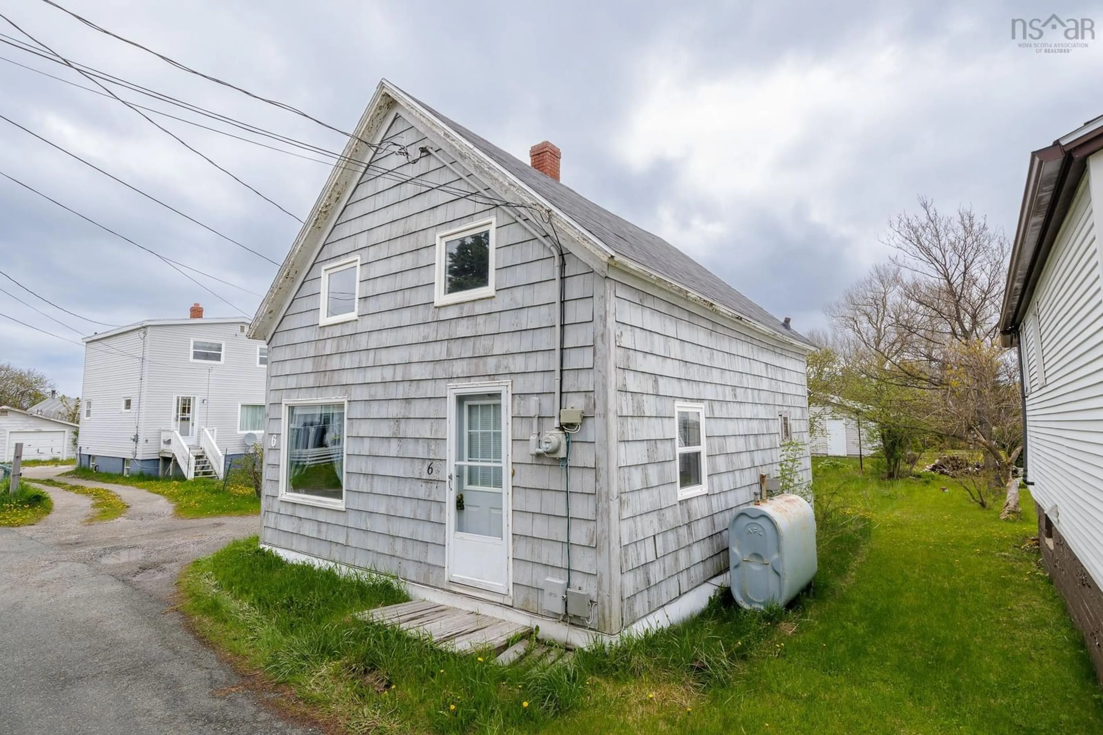 Unknown for 6 Miles Lane, Glace Bay Nova Scotia B1A 1M9
