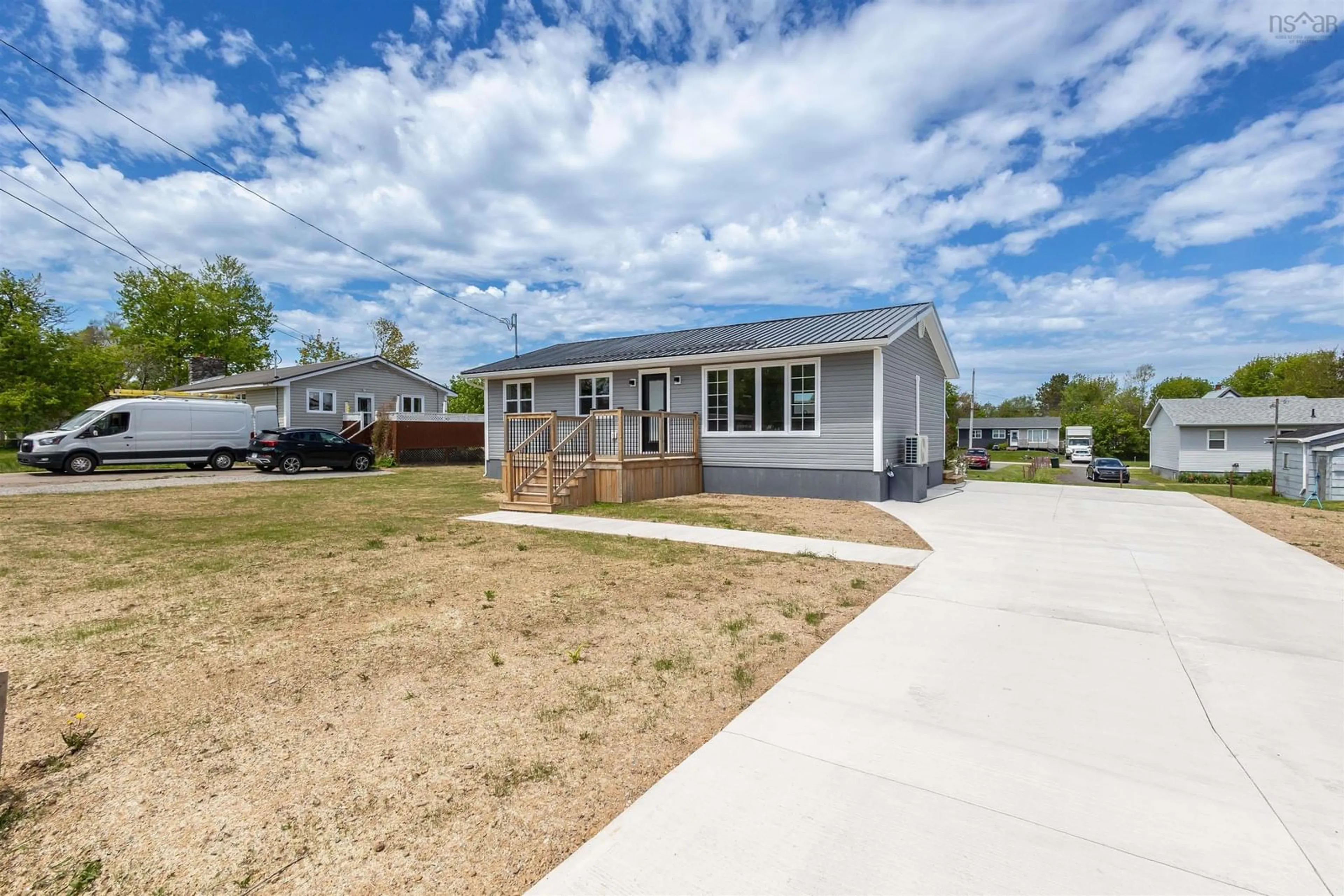 Home with vinyl exterior material, street for 162 Monteith Ave, Westmount Nova Scotia B1J 1P4