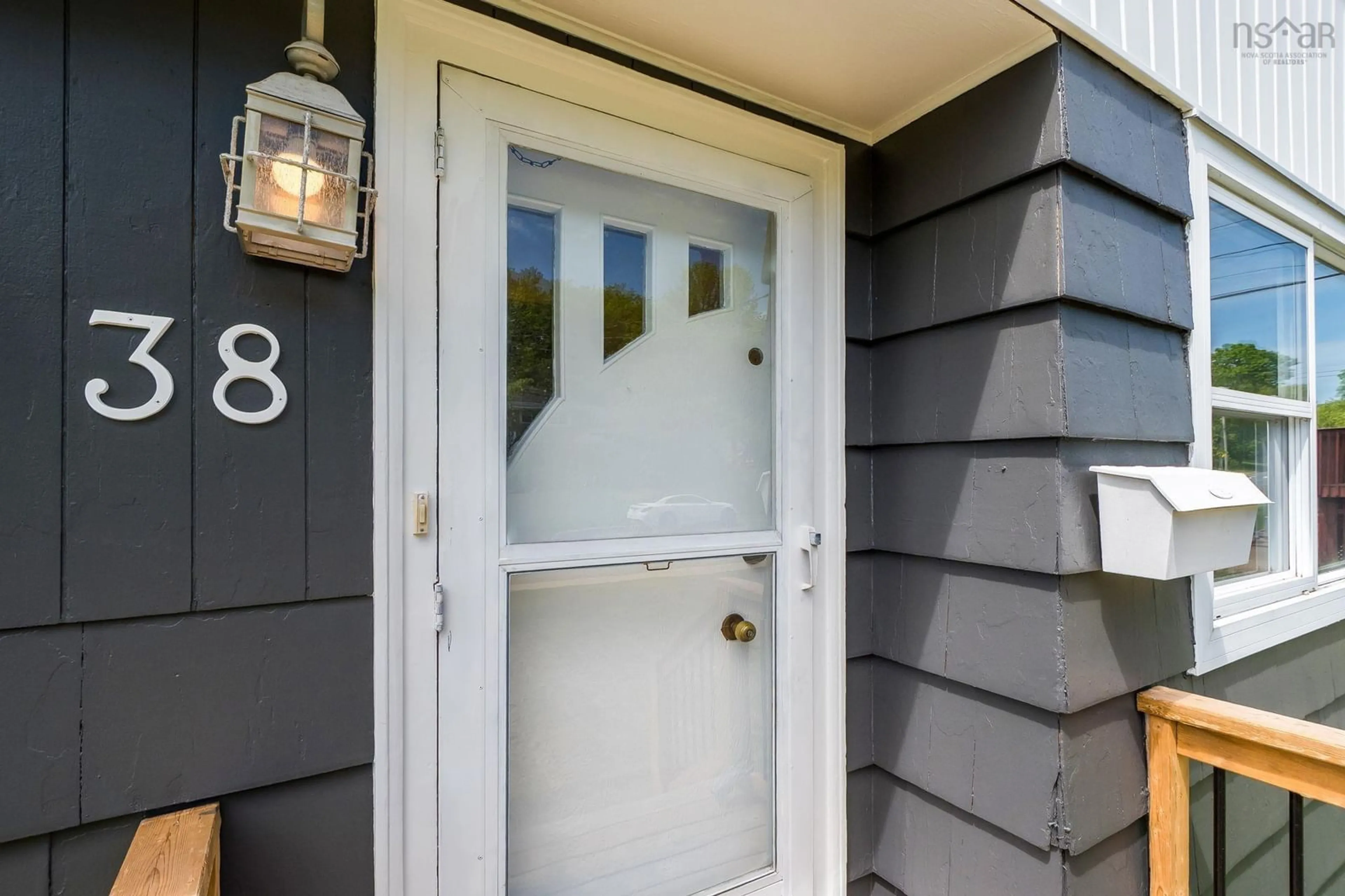Indoor entryway for 38 Anderson St, Woodlawn Nova Scotia B2W 2V1