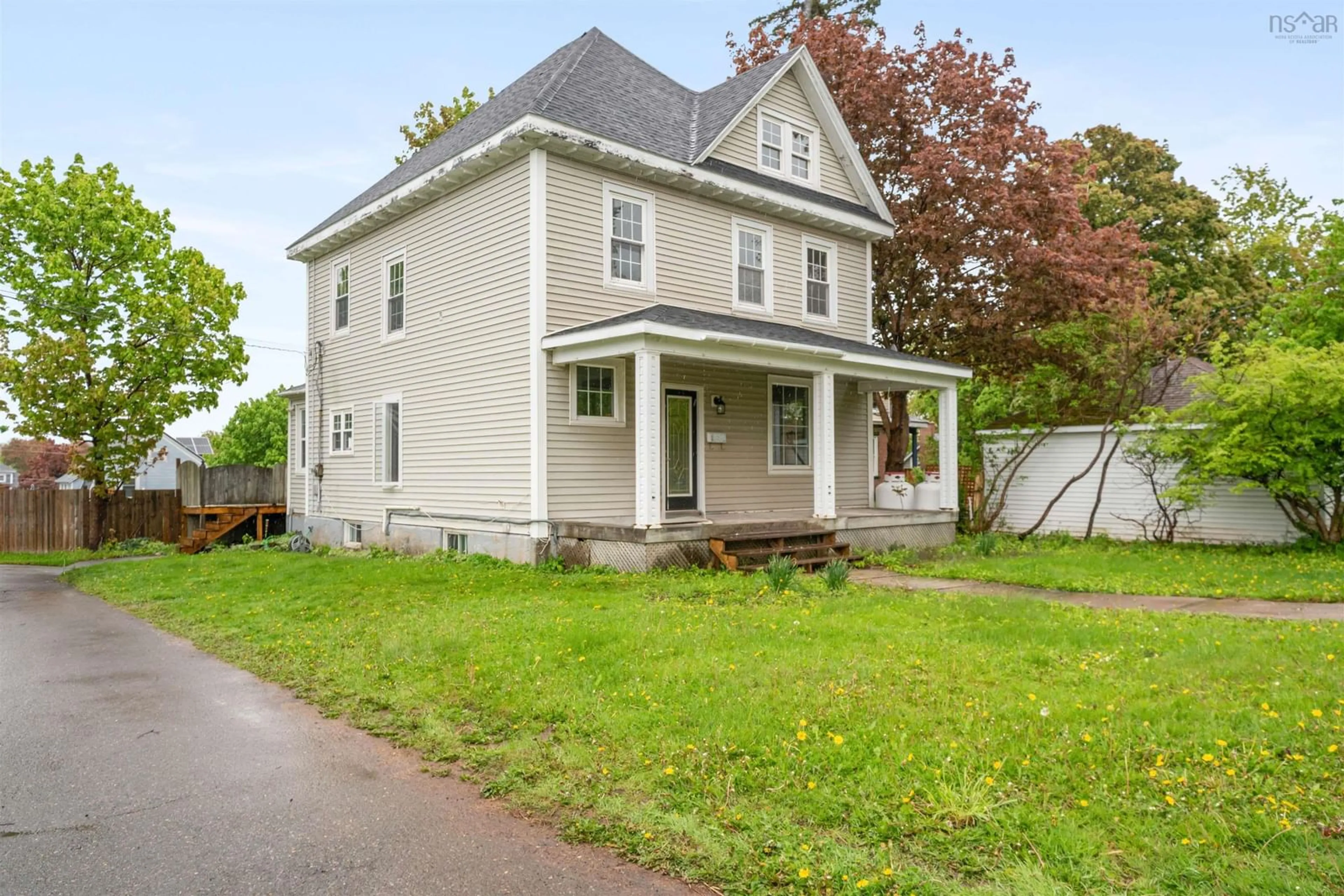 Home with vinyl exterior material, street for 129 Sanborne St, New Glasgow Nova Scotia B2H 1E9