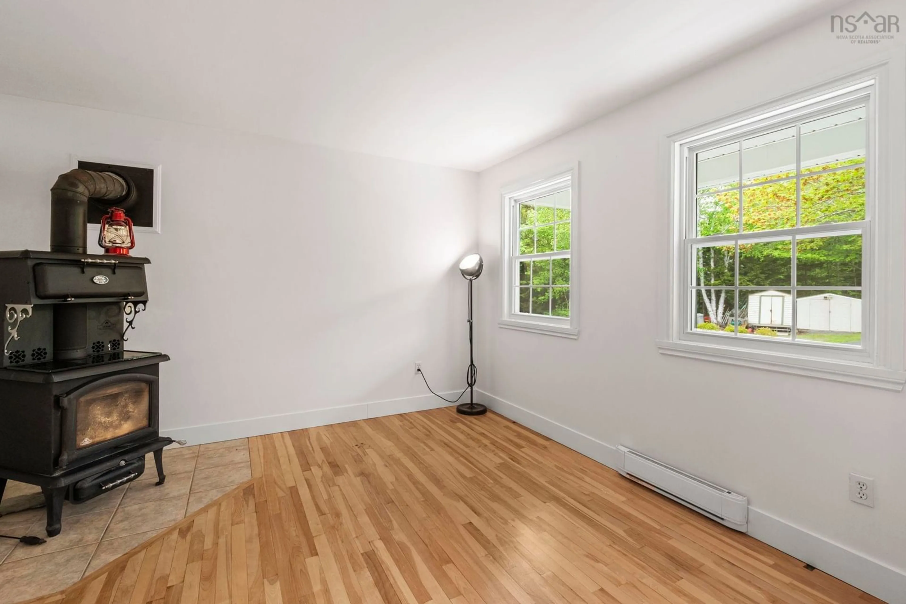 A pic of a room for 88 Lochmoor Lane, Dartmouth Nova Scotia B2W 6C8