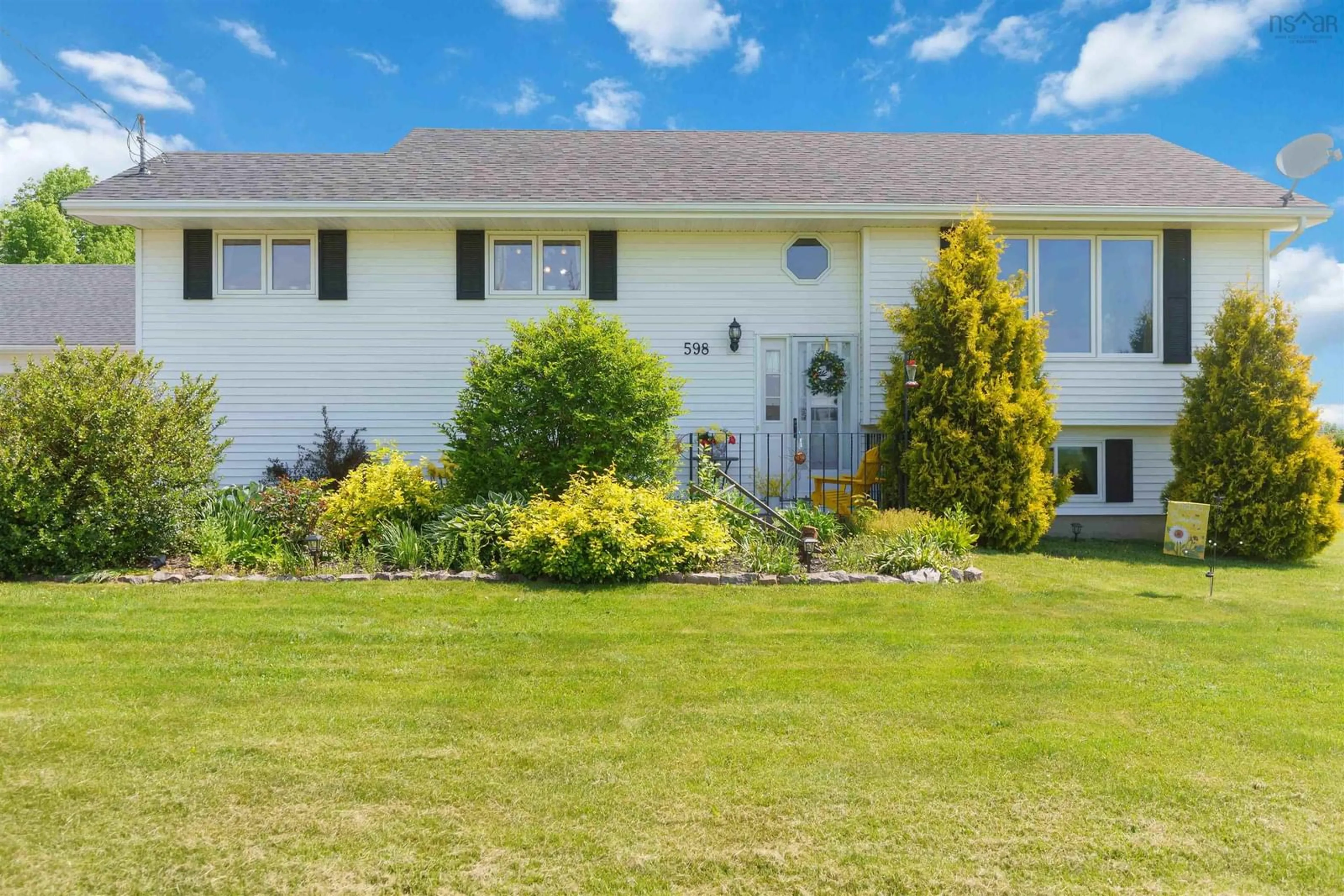 A pic from outside/outdoor area/front of a property/back of a property/a pic from drone, water/lake/river/ocean view for 598 English Mountain Rd, Canaan Nova Scotia B4N 3V8