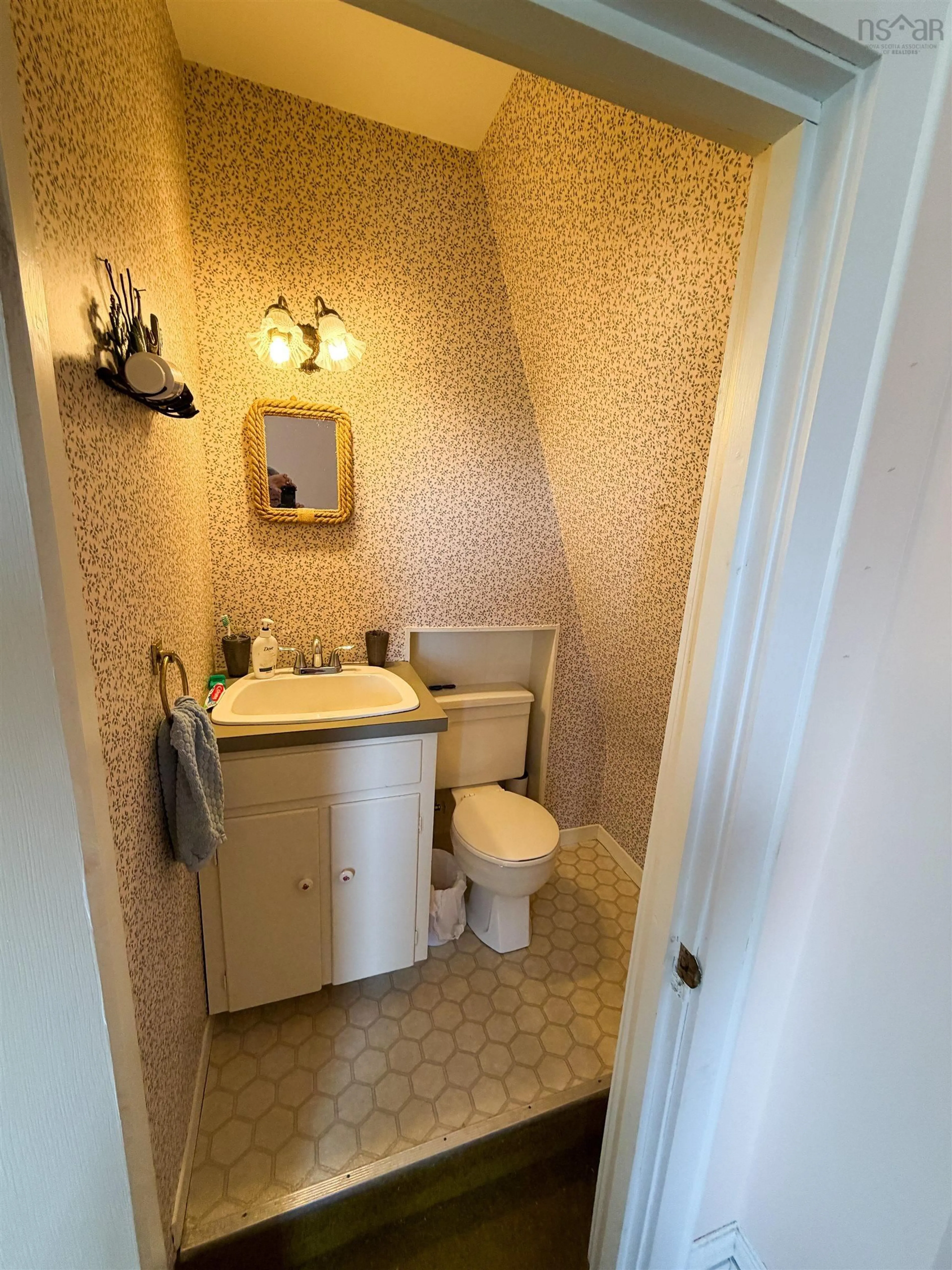 Standard bathroom, unknown for 108 Highway 304, Overton Nova Scotia B5A 4J8