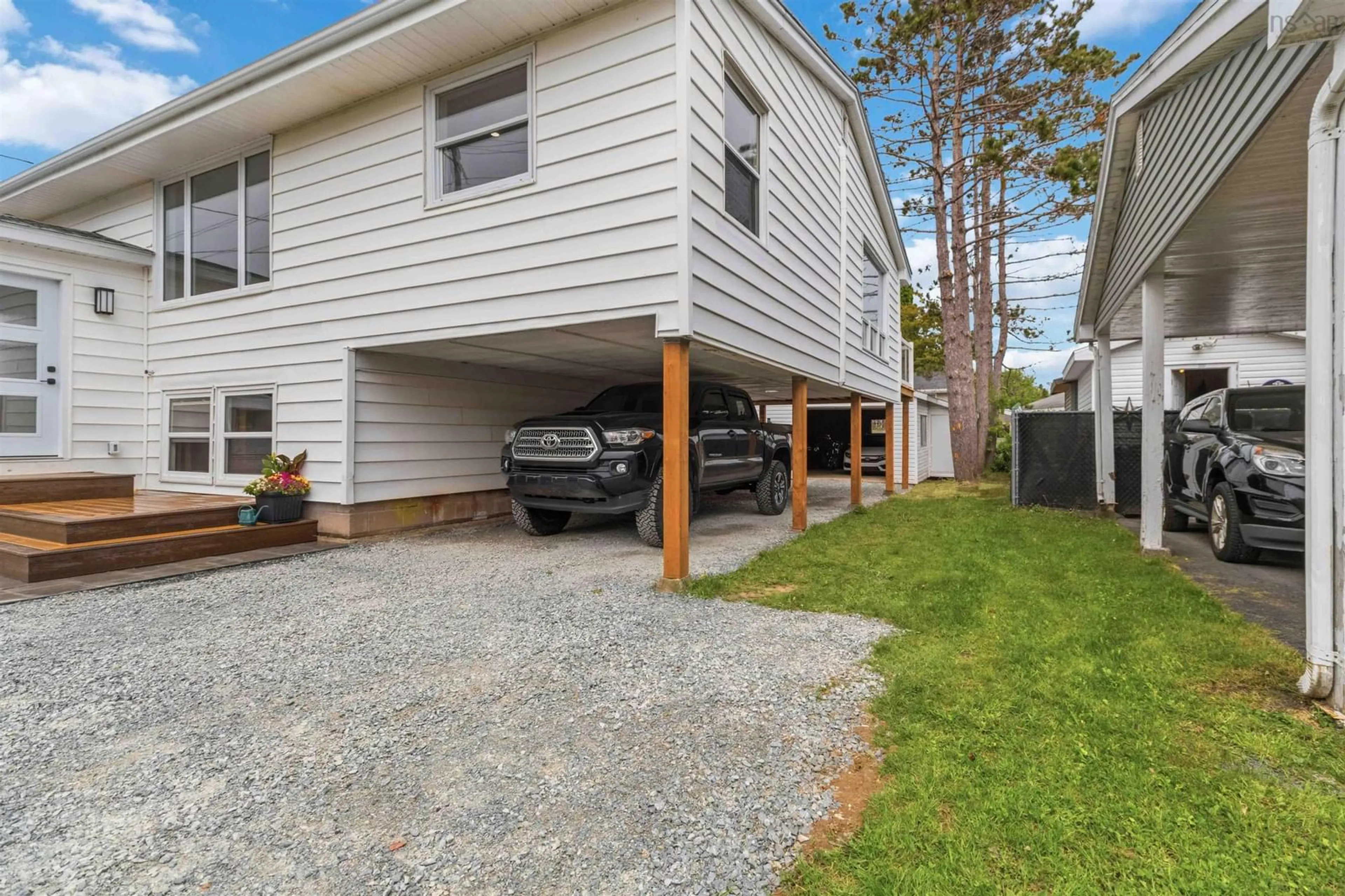 Indoor garage for 205 Montague Rd, Lake Loon Nova Scotia B2W 3P6