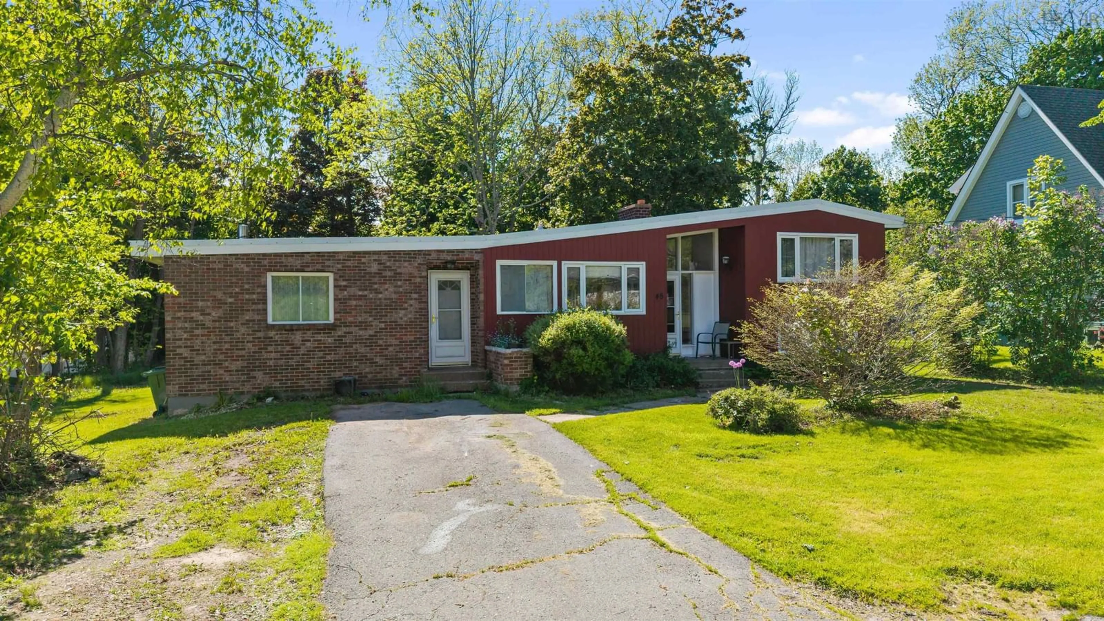 Unknown for 45 Patterson St, Pictou Nova Scotia B0K 1H0