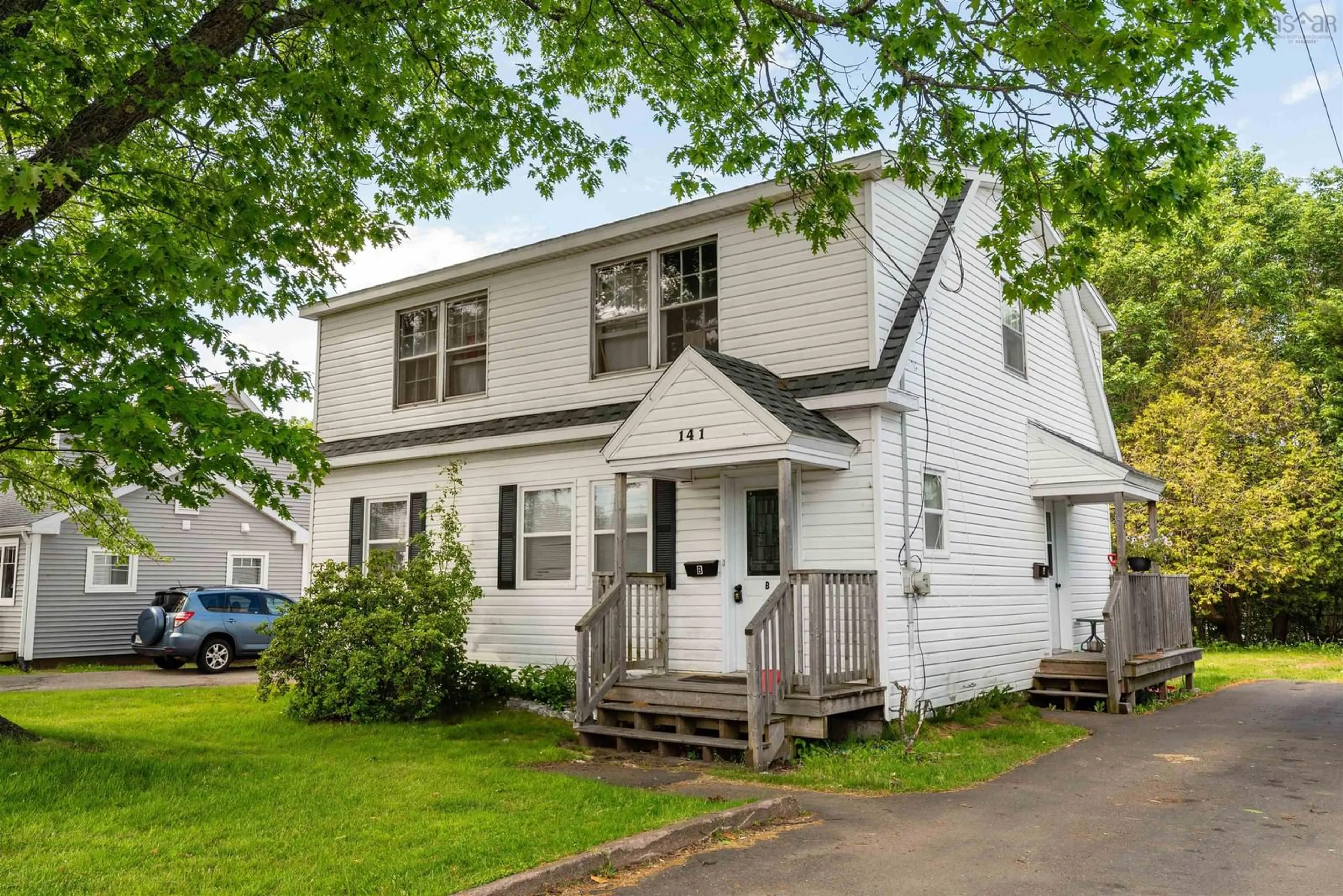 Home with vinyl exterior material, street for 141 Cresent Dr, New Minas Nova Scotia B4N 3G9