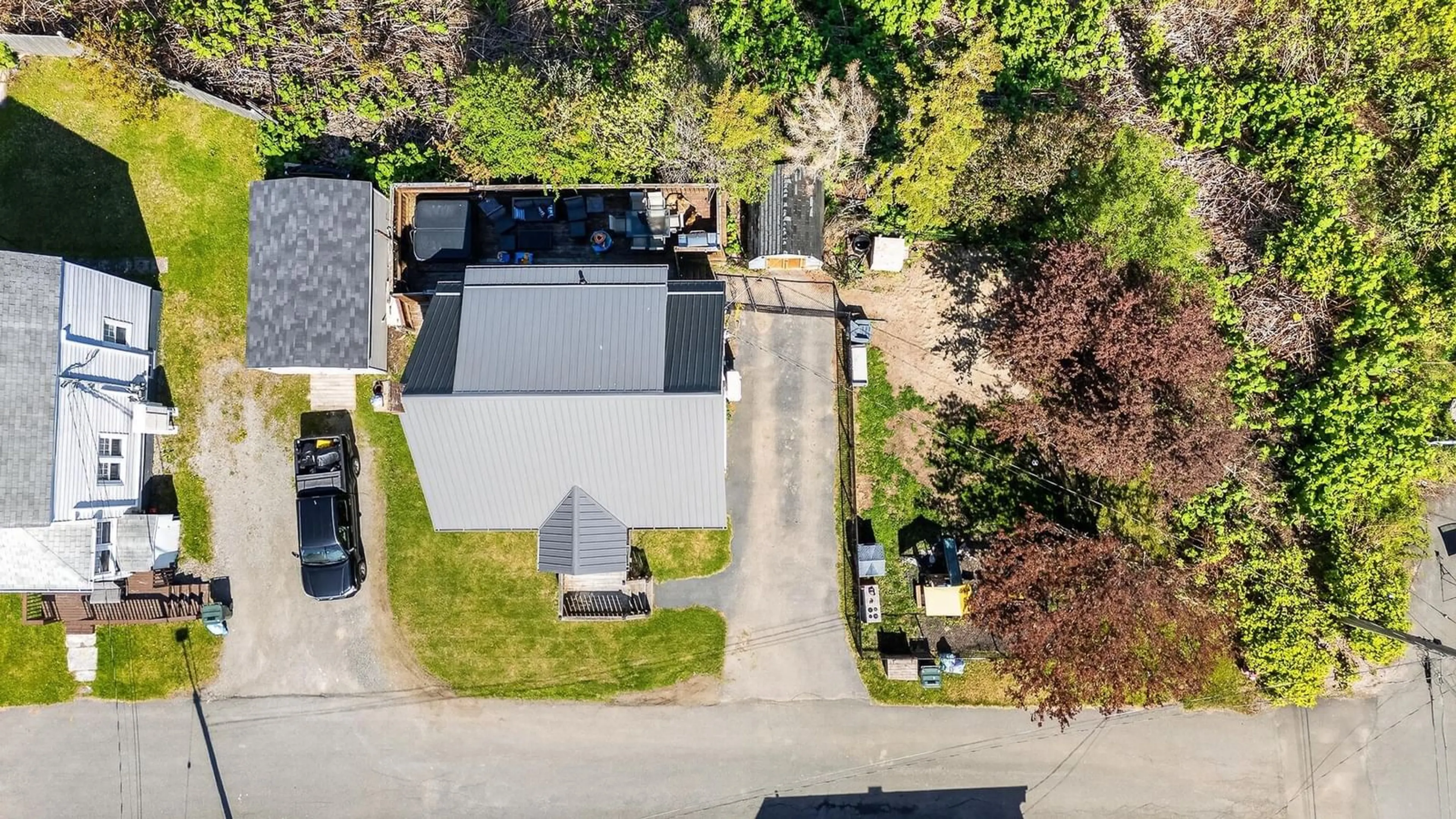 A pic from outside/outdoor area/front of a property/back of a property/a pic from drone, street for 36 Kent St, Glace Bay Nova Scotia B1A 1Z6