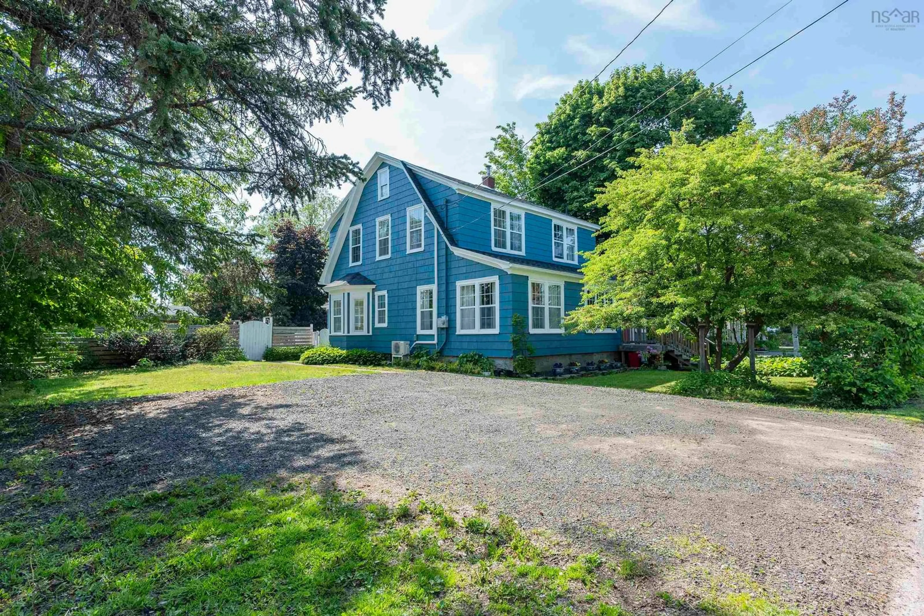A pic from outside/outdoor area/front of a property/back of a property/a pic from drone, street for 145 Commercial St, Middleton Nova Scotia B0P 1S0
