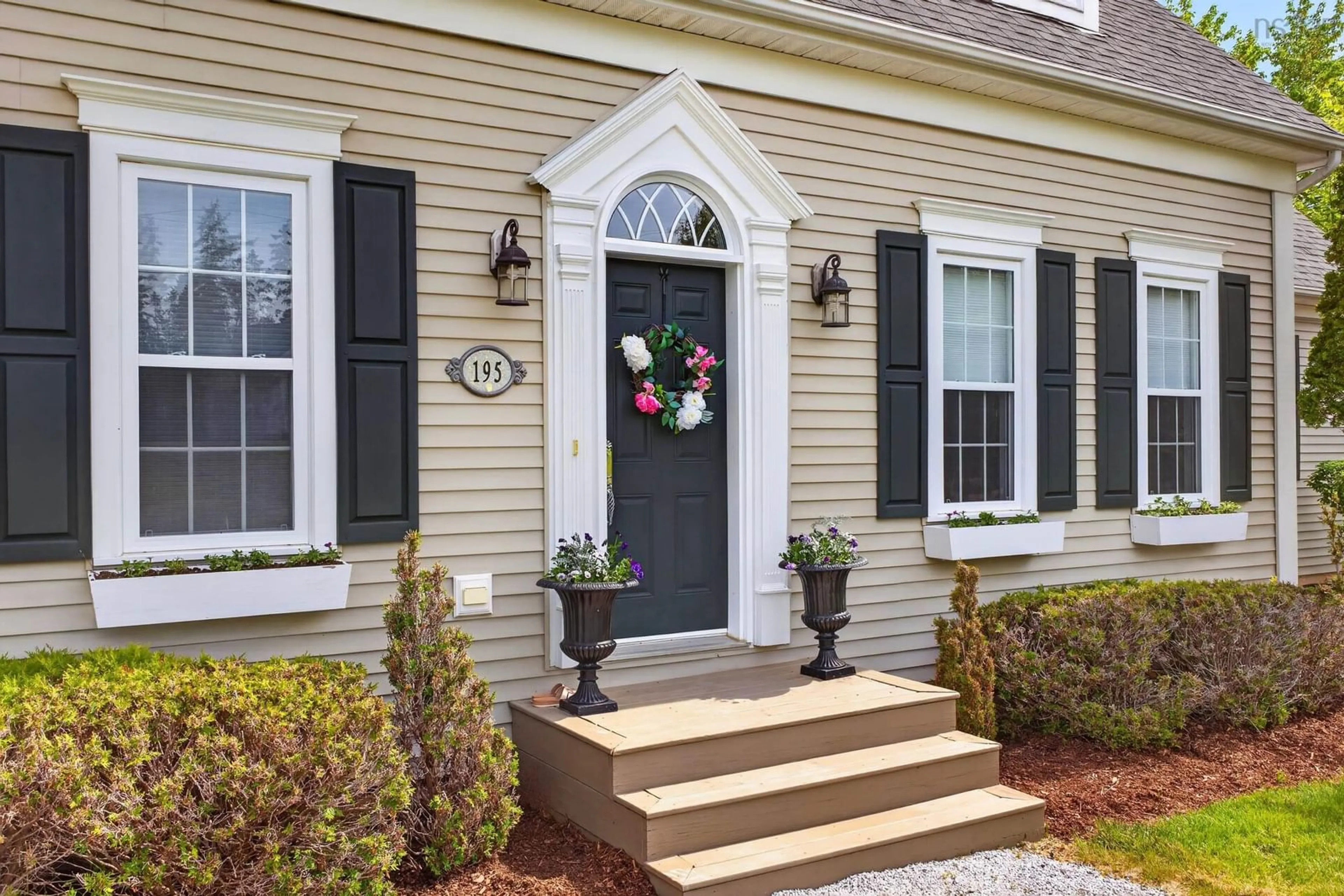 Home with vinyl exterior material, street for 195 Lexington Dr, Valley Nova Scotia B6L 3T8