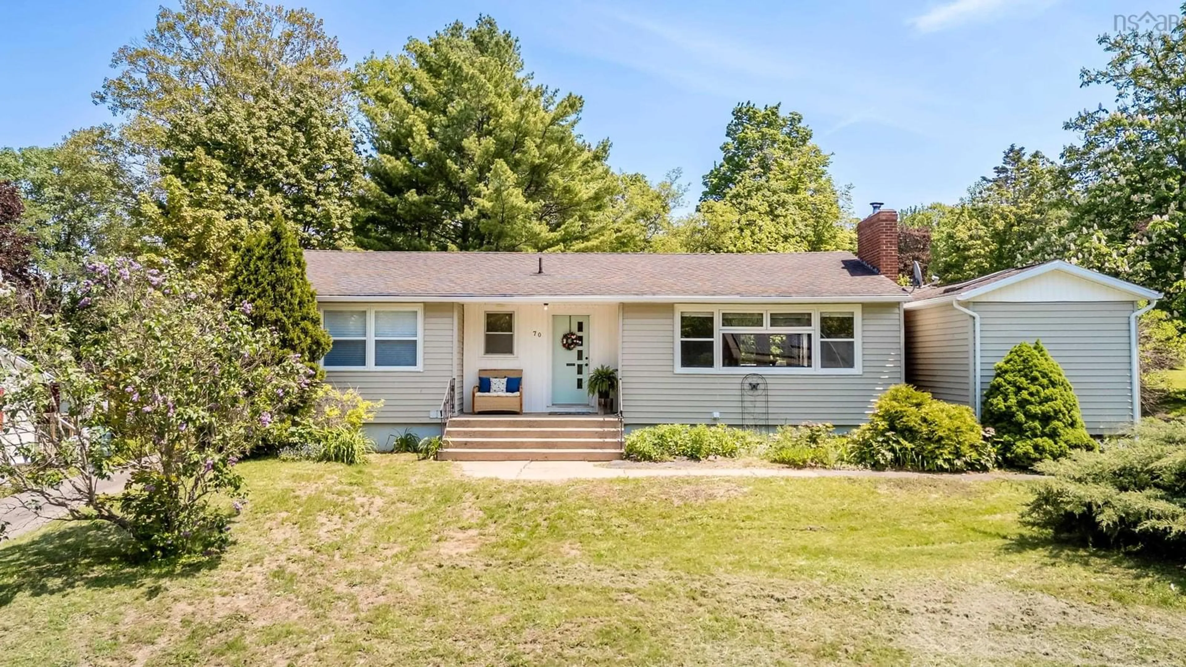 Home with vinyl exterior material, street for 70 Palmeter Ave, Kentville Nova Scotia B4N 2S9