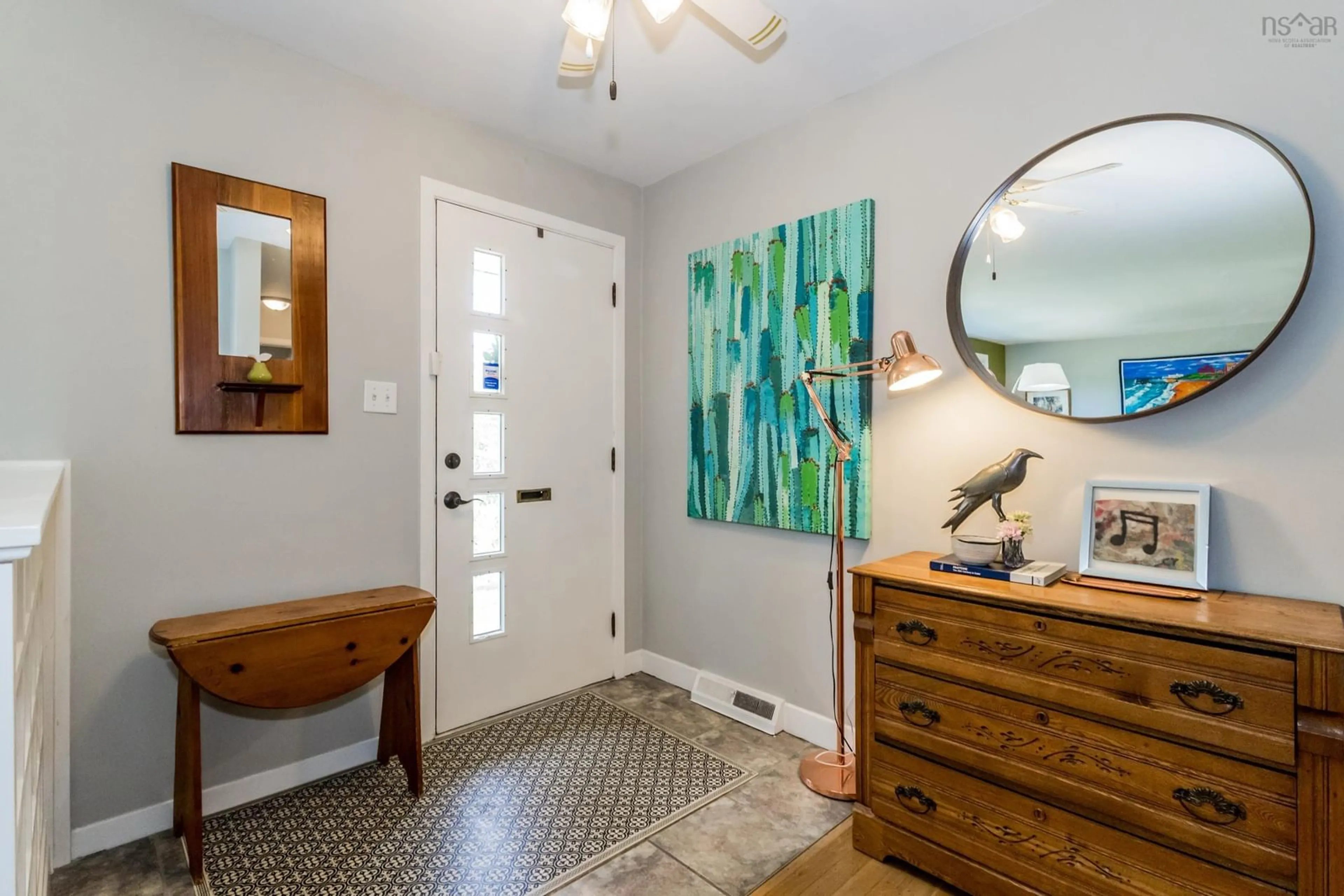 Indoor entryway for 70 Palmeter Ave, Kentville Nova Scotia B4N 2S9
