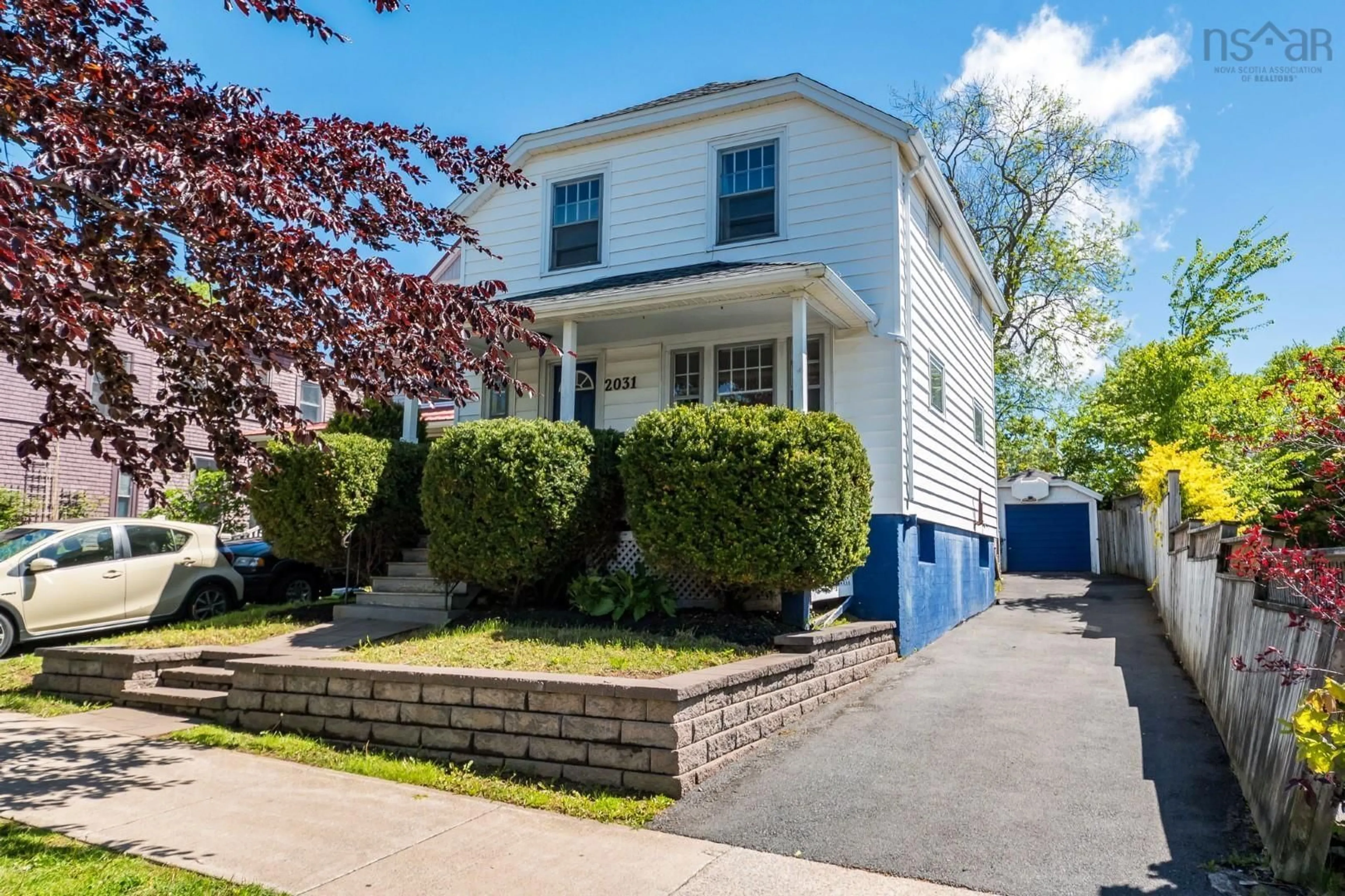 Home with vinyl exterior material, street for 2031 Beech St, Halifax Nova Scotia B3L 2X7