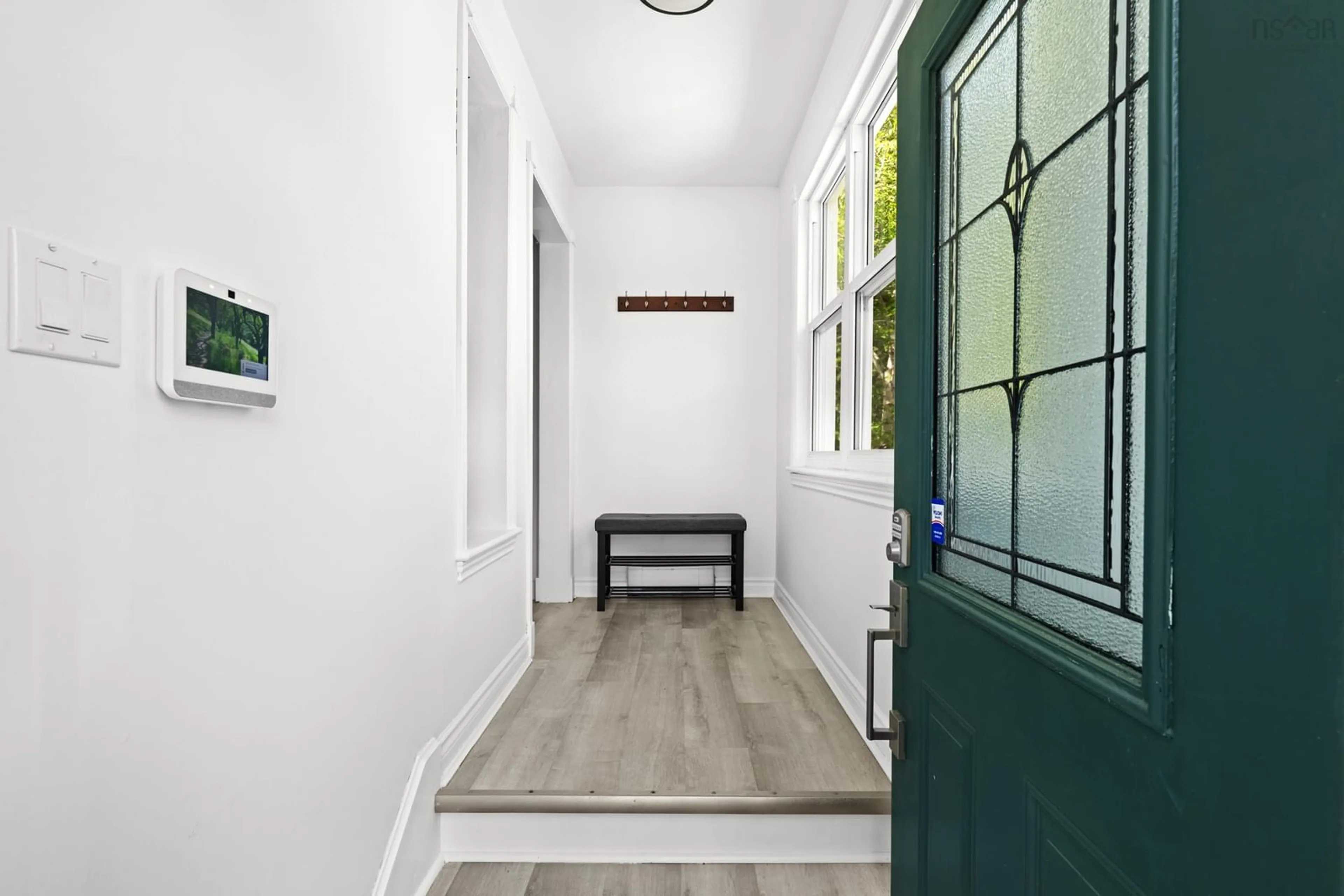 Indoor entryway for 32 Millrun Cres, Bedford Nova Scotia B4A 1H7
