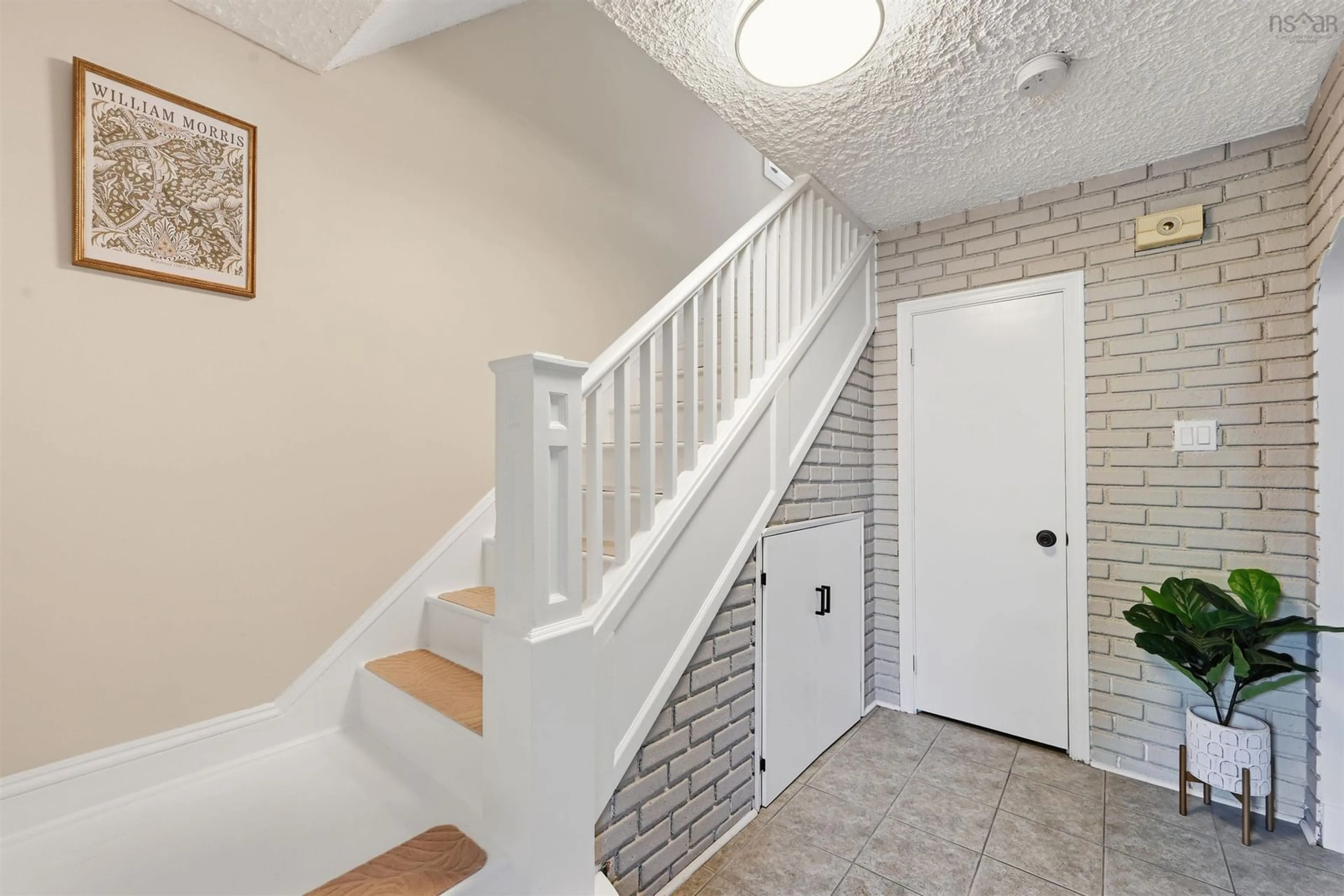 Unknown for 6521 Bayers Rd, Halifax Nova Scotia B3L 2B2