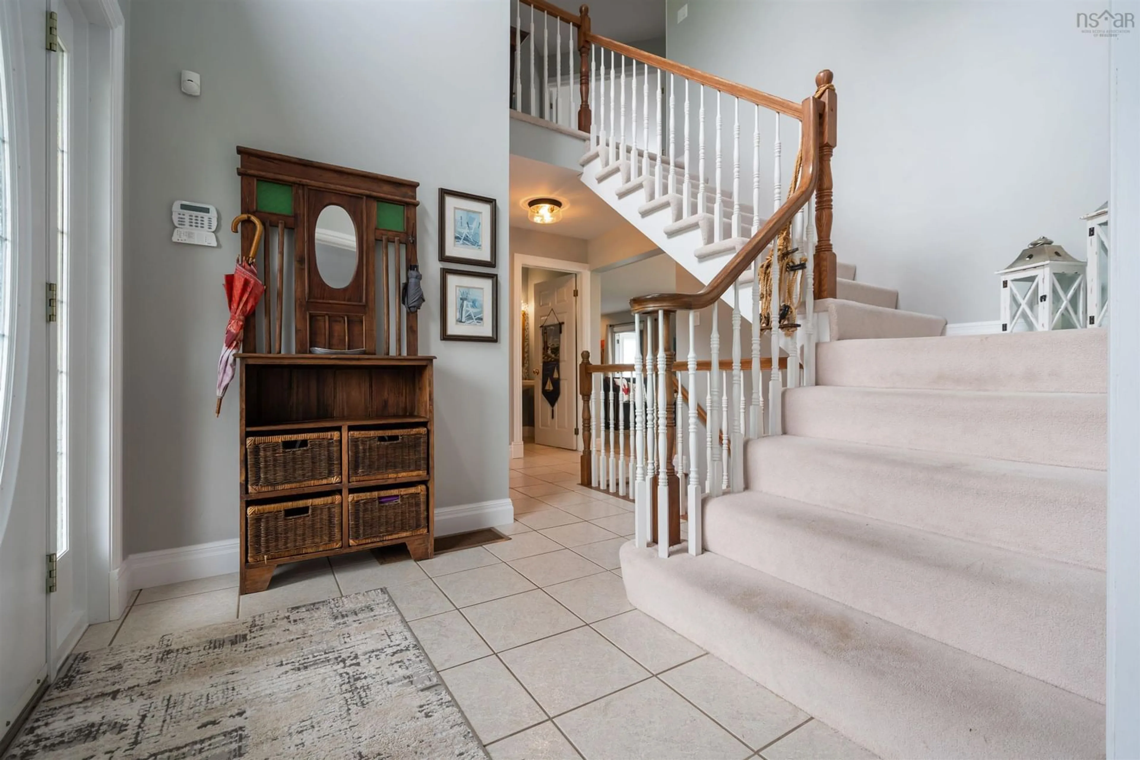 Indoor foyer for 103 Sea Oats Dr, Kings Head Nova Scotia B2H 5C4