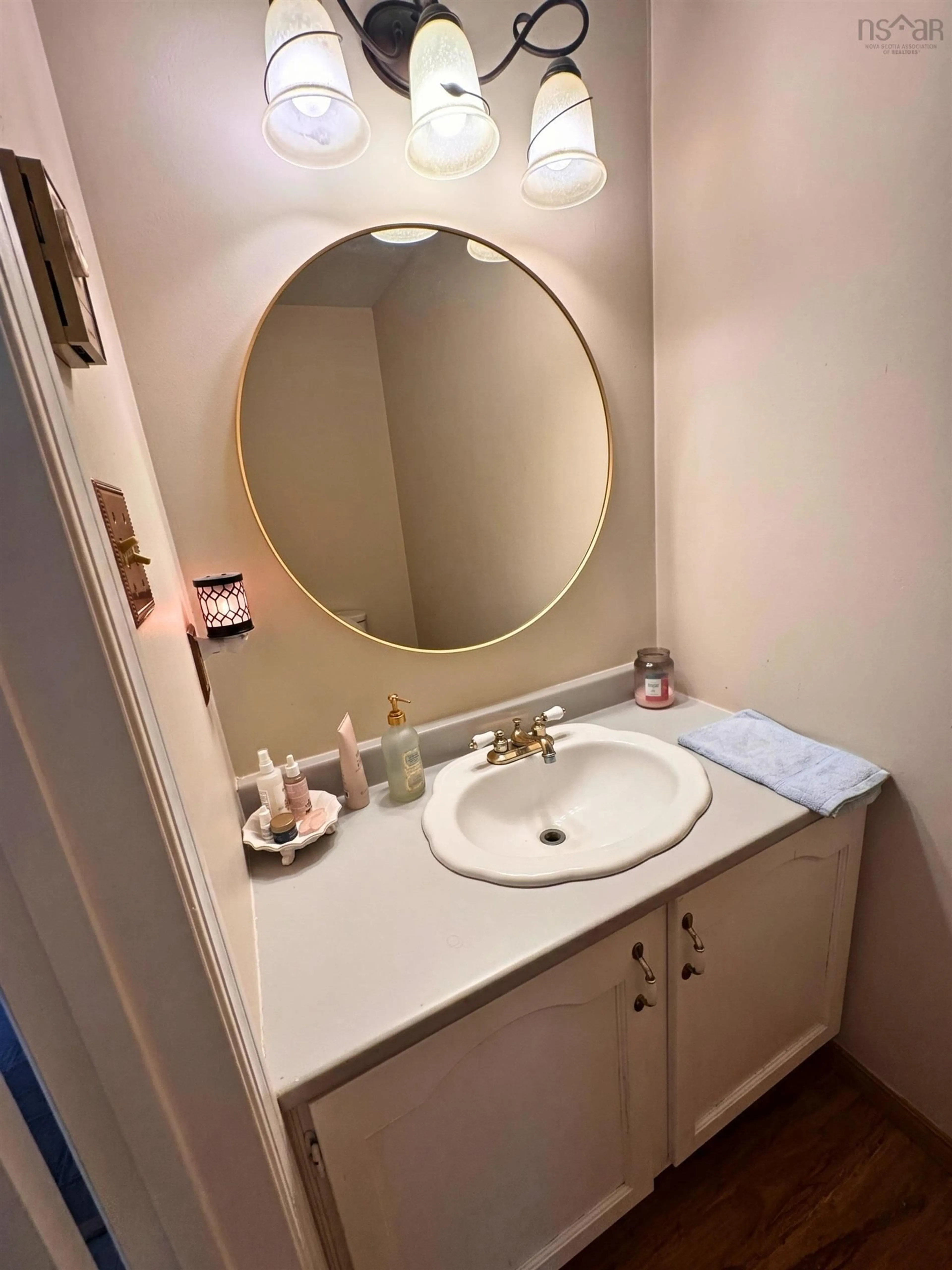 Standard bathroom, unknown for 45 Florence Place Crt, Lower Sackville Nova Scotia B4C 3Z4