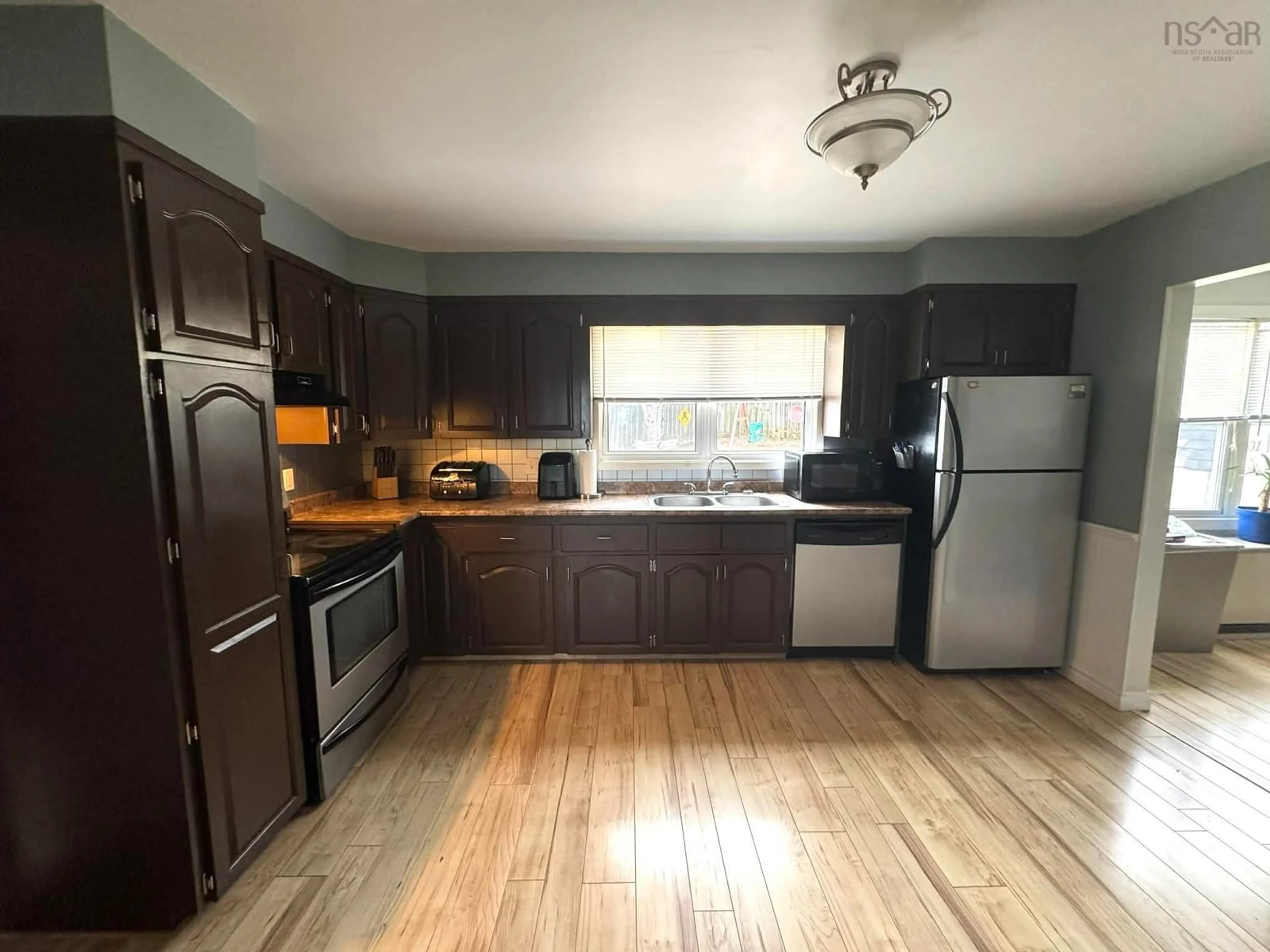 Standard kitchen, wood/laminate floor for 201 Sydney Rd, Port Hawkesbury Nova Scotia B9A 3A8