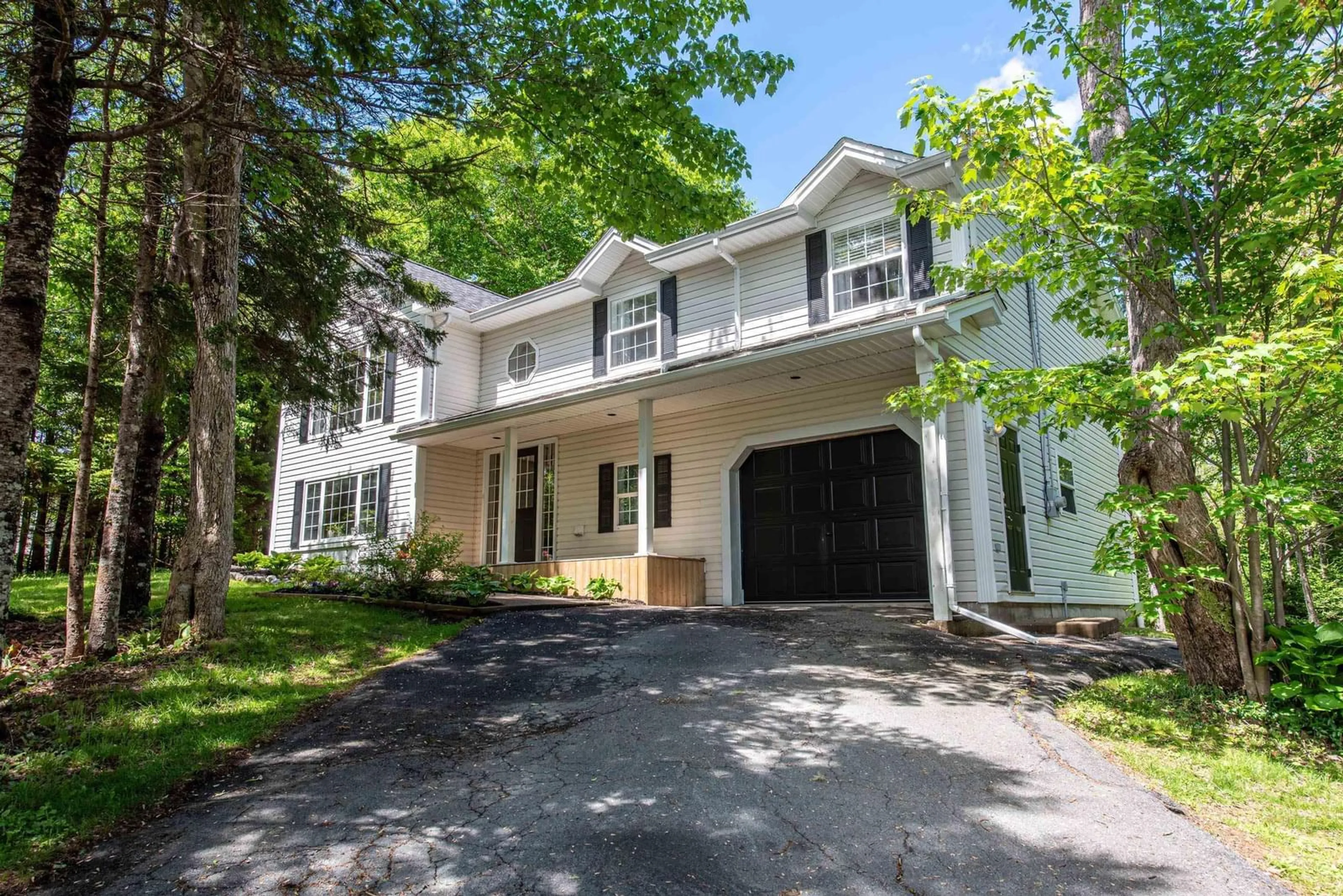 Home with vinyl exterior material, street for 90 Leeward Ave, Hammonds Plains Nova Scotia B3Z 1K1