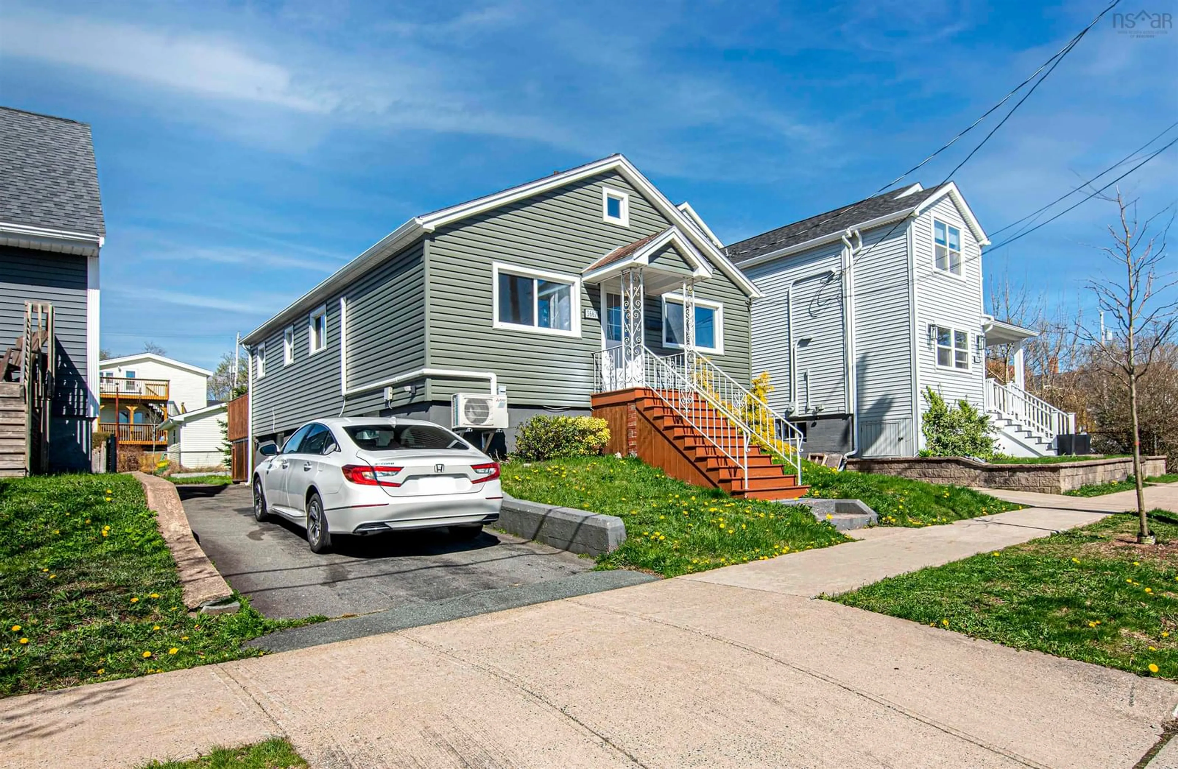 Home with vinyl exterior material, street for 3667 High St, Halifax Regional Municipality Nova Scotia B3K 4Y8