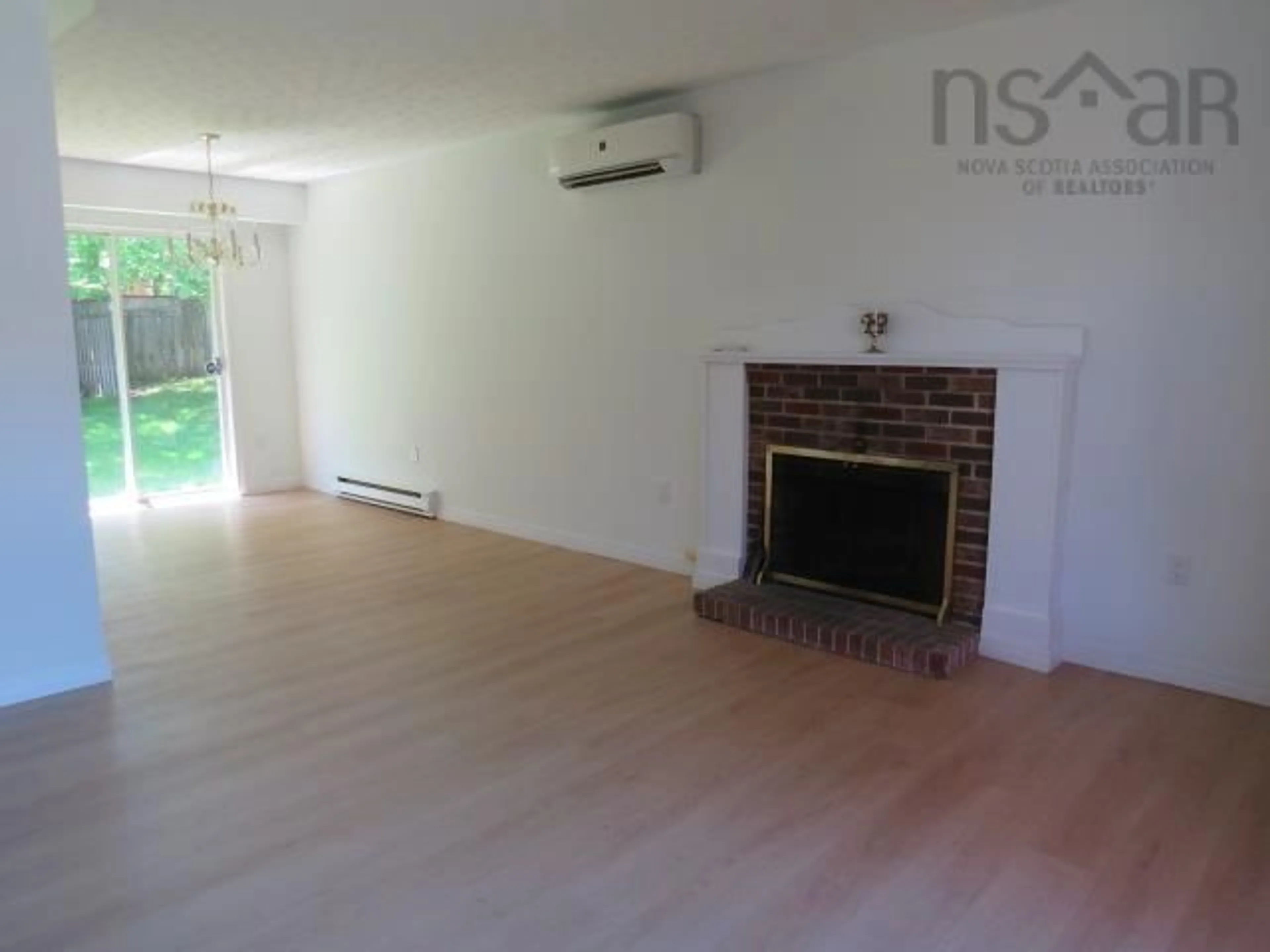 A pic of a room for 102 Pondicherry Cres, Dartmouth Nova Scotia B2W 5C5