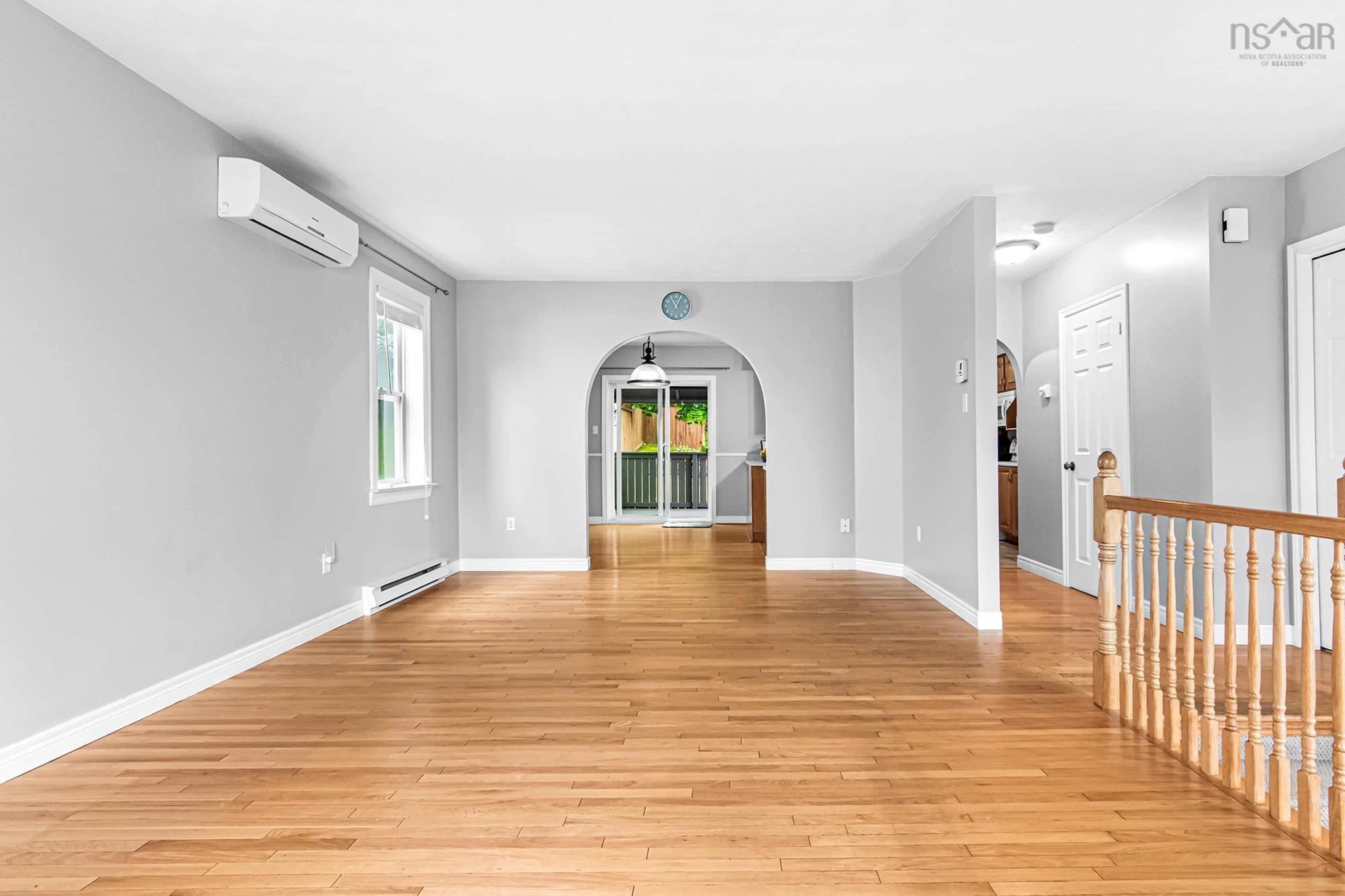 Indoor foyer for 22 Haddad Dr, Lower Sackville Nova Scotia B4C 4A7