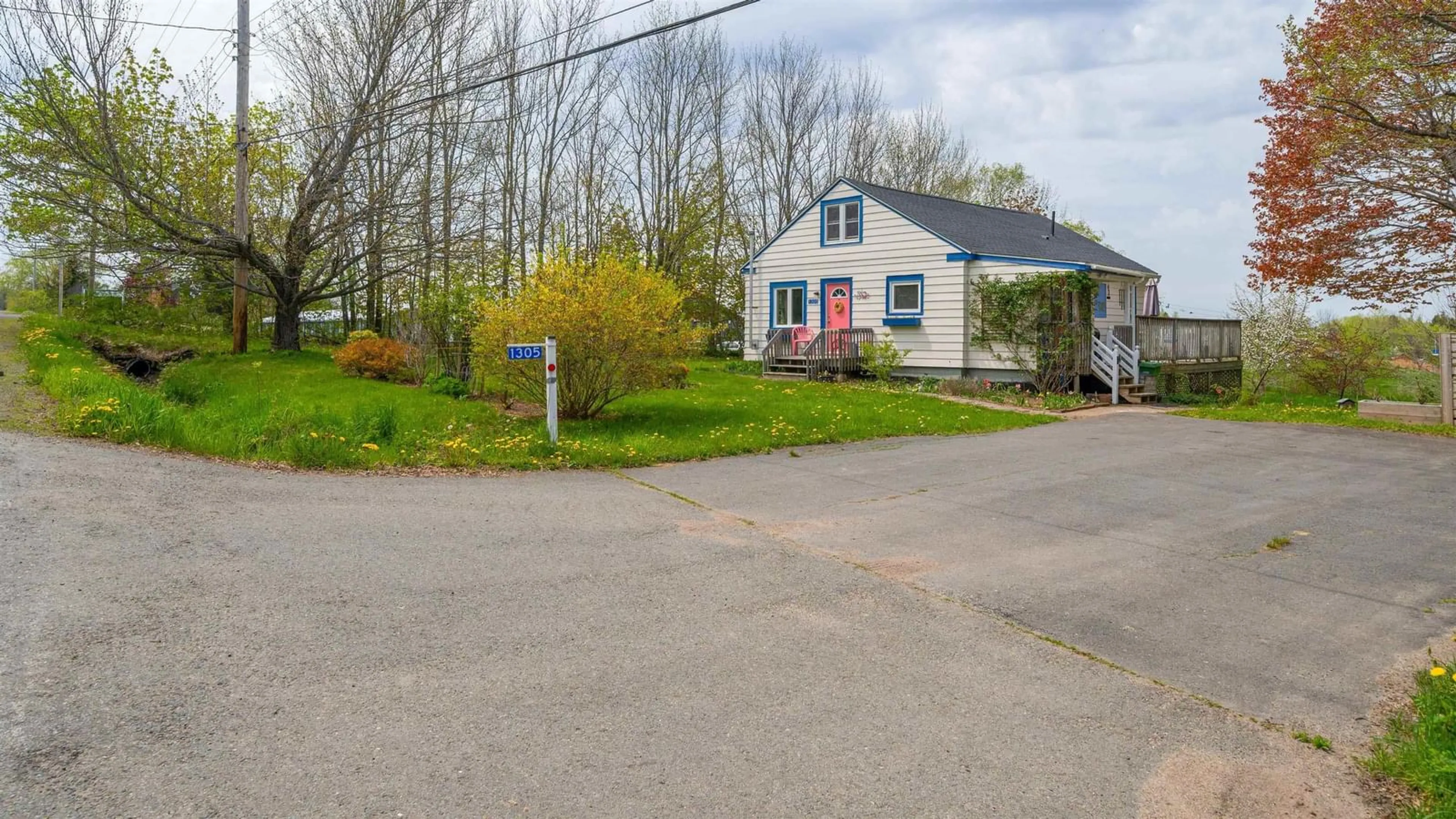 A pic from outside/outdoor area/front of a property/back of a property/a pic from drone, street for 1305 Ridge Rd, Wolfville Ridge Nova Scotia B4P 2R1