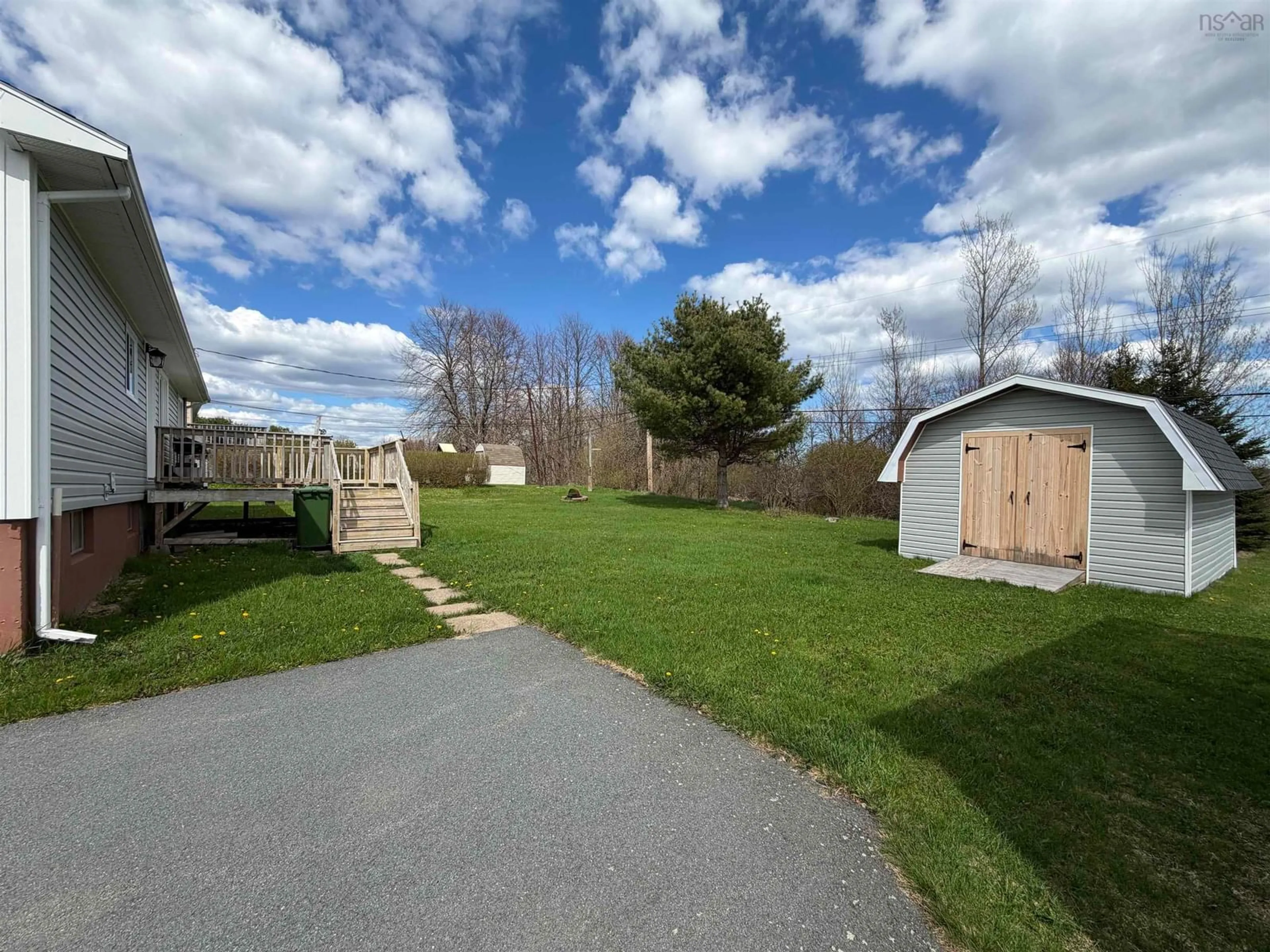 A pic from outside/outdoor area/front of a property/back of a property/a pic from drone, street for 171 Centennial Ave, Lunenburg Nova Scotia B0J 2C0