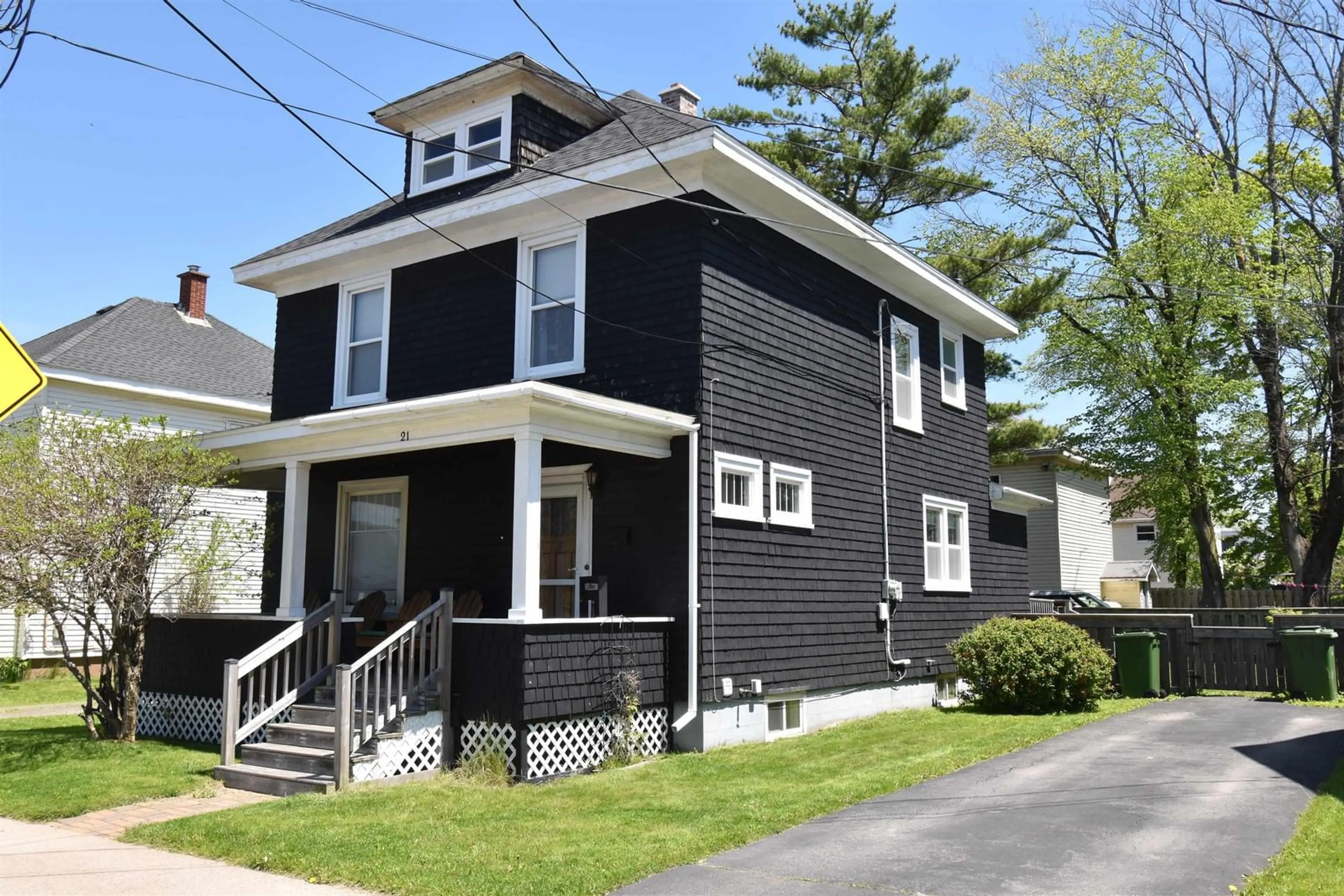 Home with vinyl exterior material, street for 21 Cottage St, Truro Nova Scotia B2N 4P5