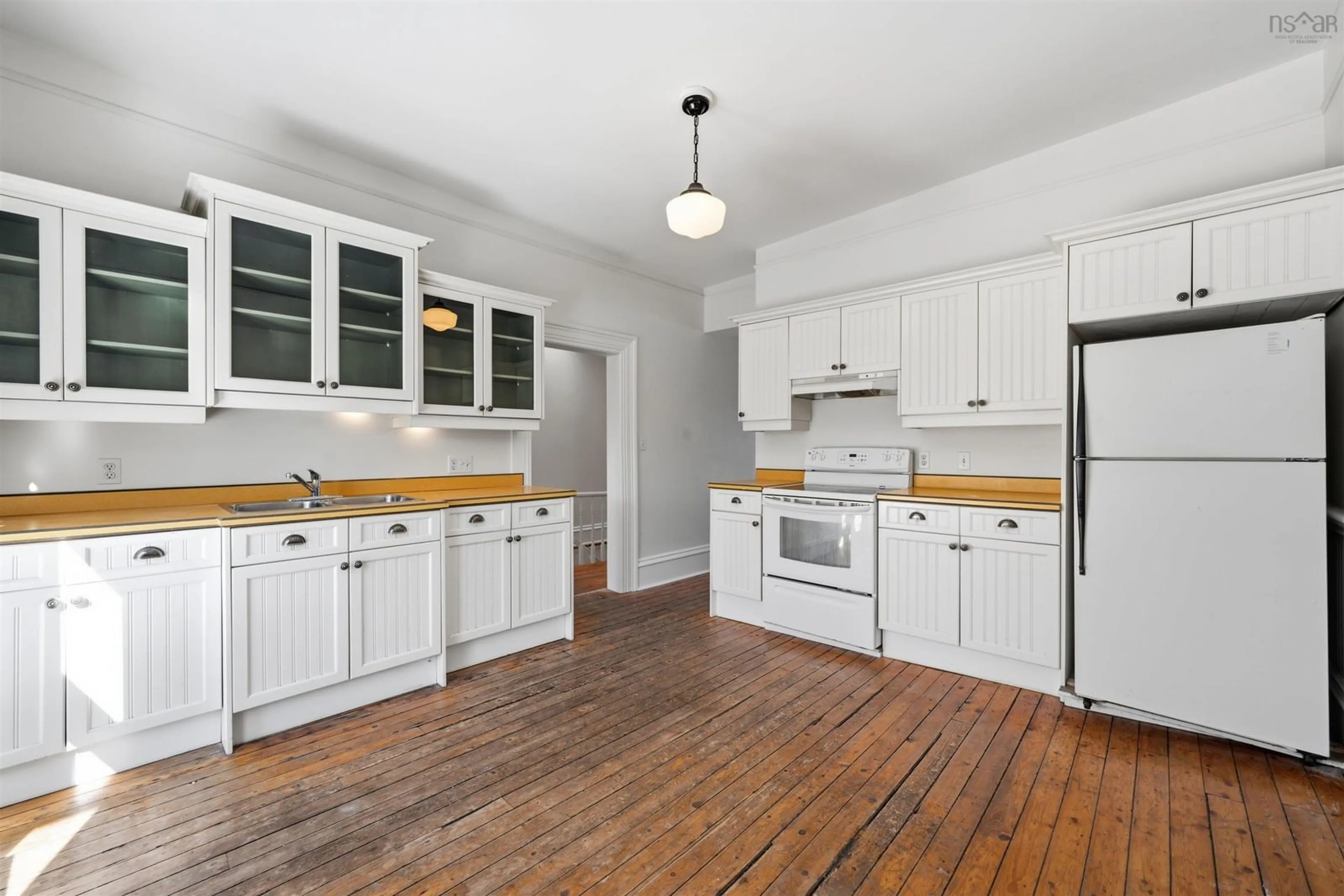 Standard kitchen, unknown for 2048 Creighton St, Halifax Nova Scotia B3K 3R2