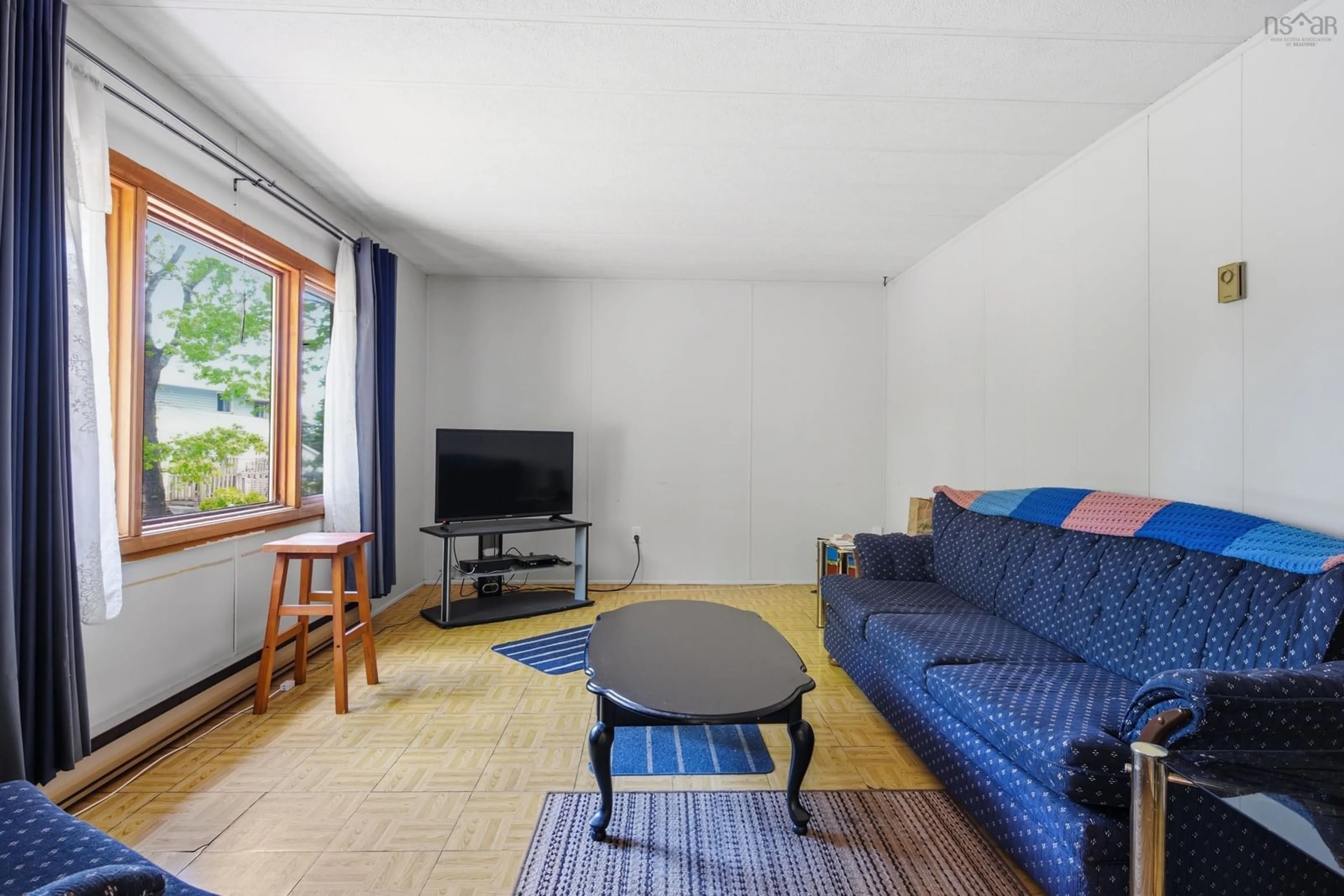 Living room with furniture, unknown for 386 Rocky Lake Dr, Bedford Nova Scotia B4A 2T5