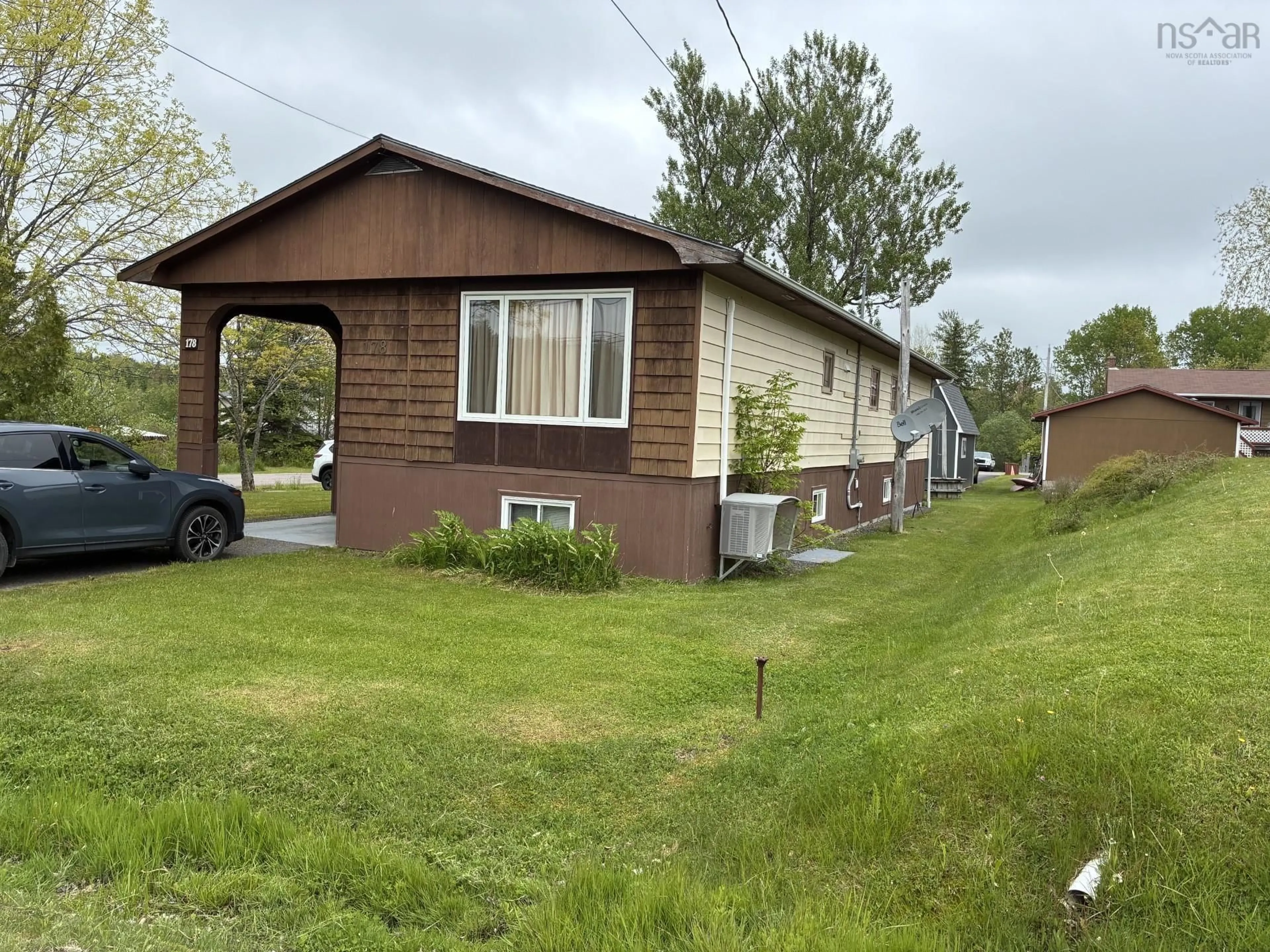 Shed for 178 Twining, Baddeck Nova Scotia B0E 1B0
