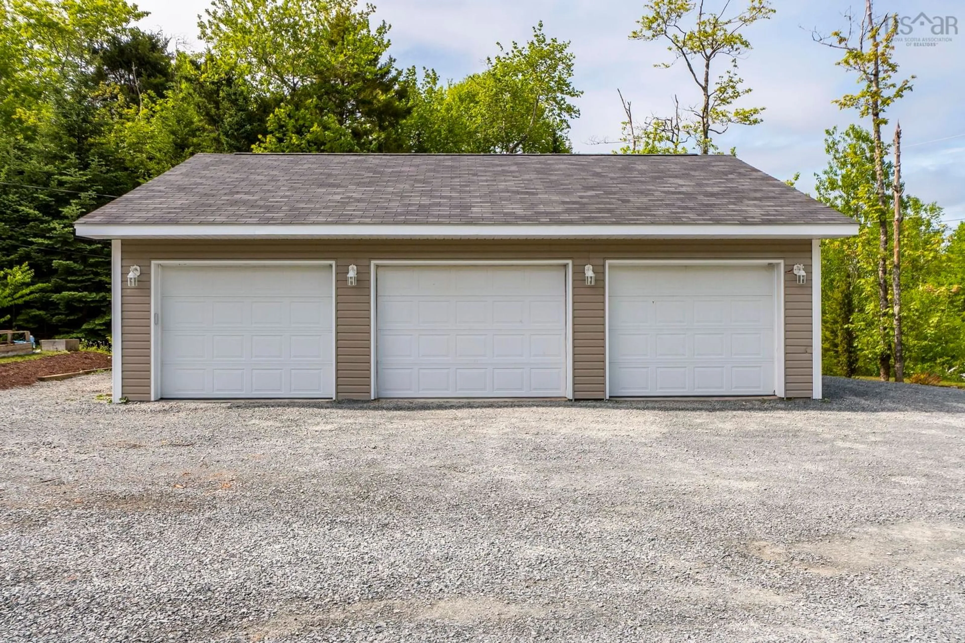 Indoor garage for 54 Tina Crt, Porters Lake Nova Scotia B3E 1G1