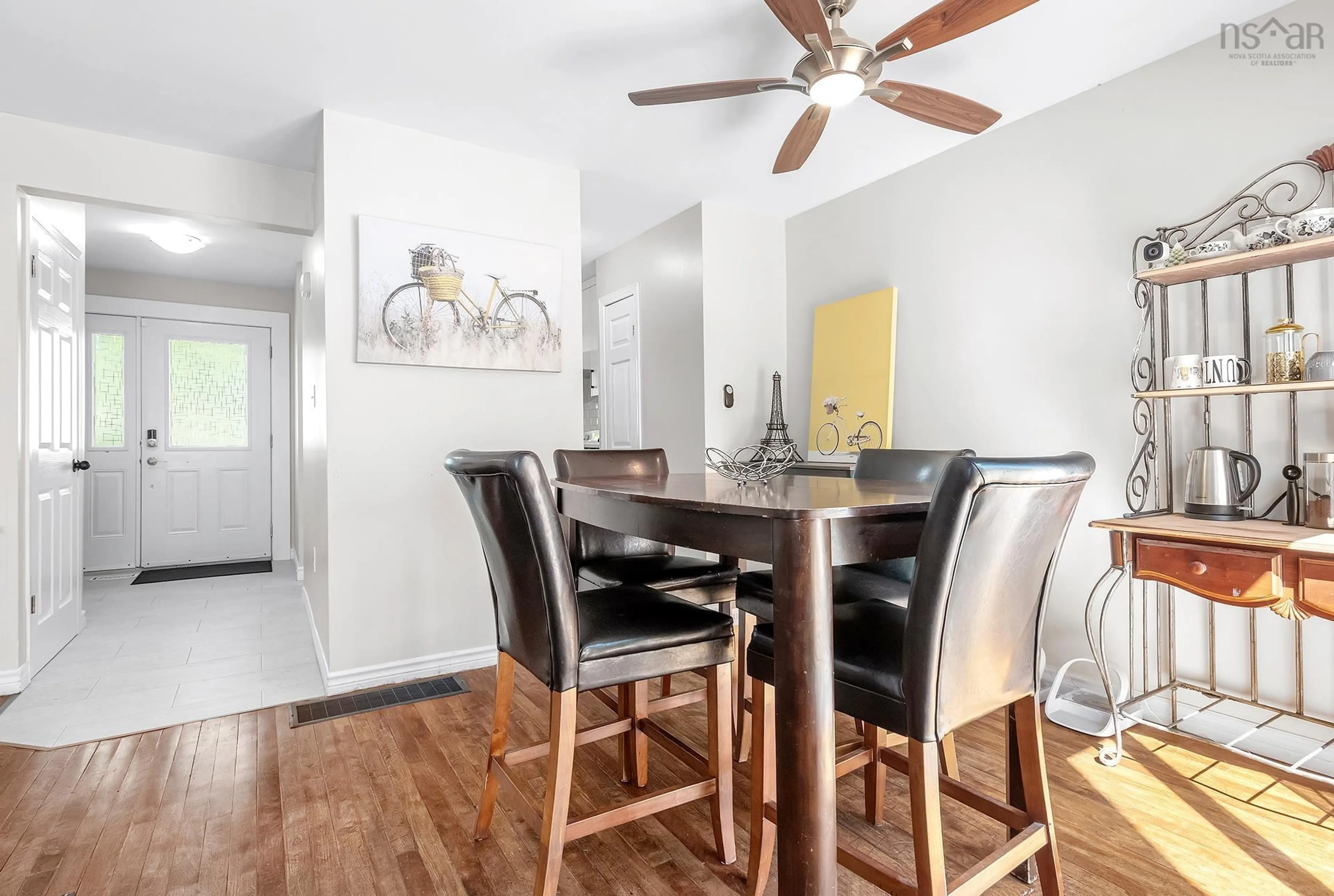 Dining room, wood/laminate floor for 29 Circassion Dr, Cole Harbour Nova Scotia B2W 4R2