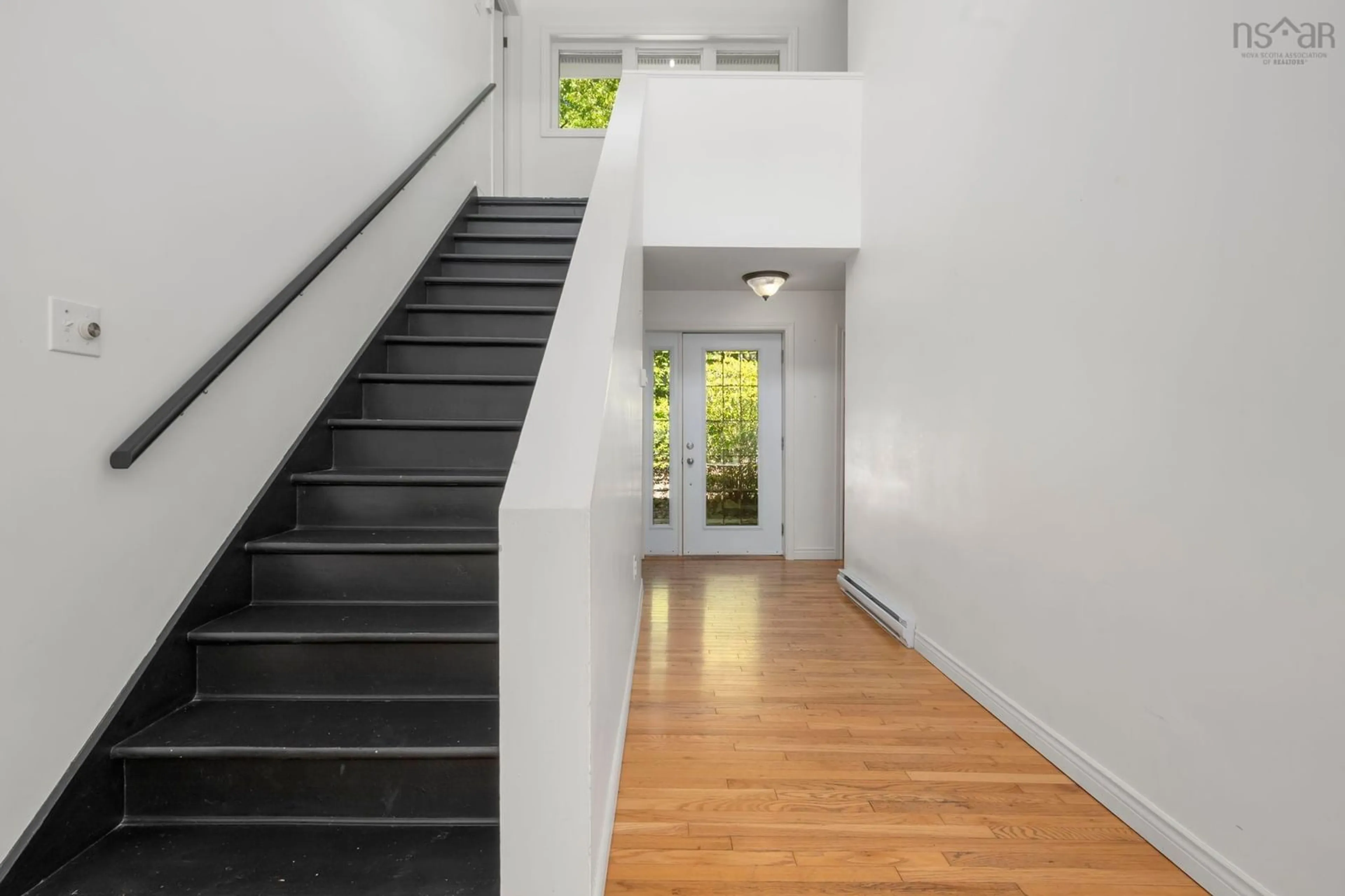 Indoor foyer for 181 Rolling Hills Dr, Waverley Nova Scotia B2R 1B7
